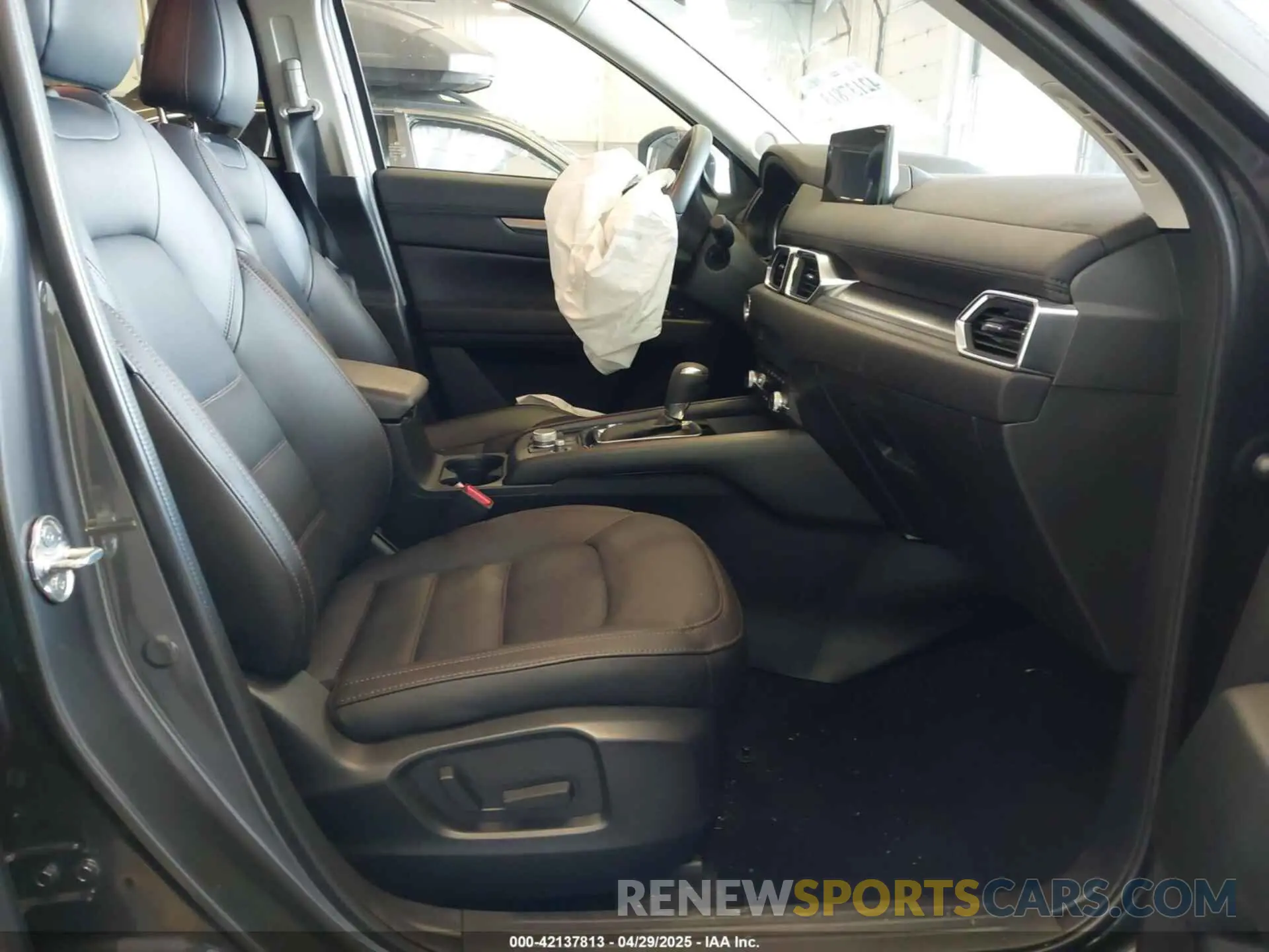 5 Photograph of a damaged car JM3KFBCM4P0247685 MAZDA CX-5 2023