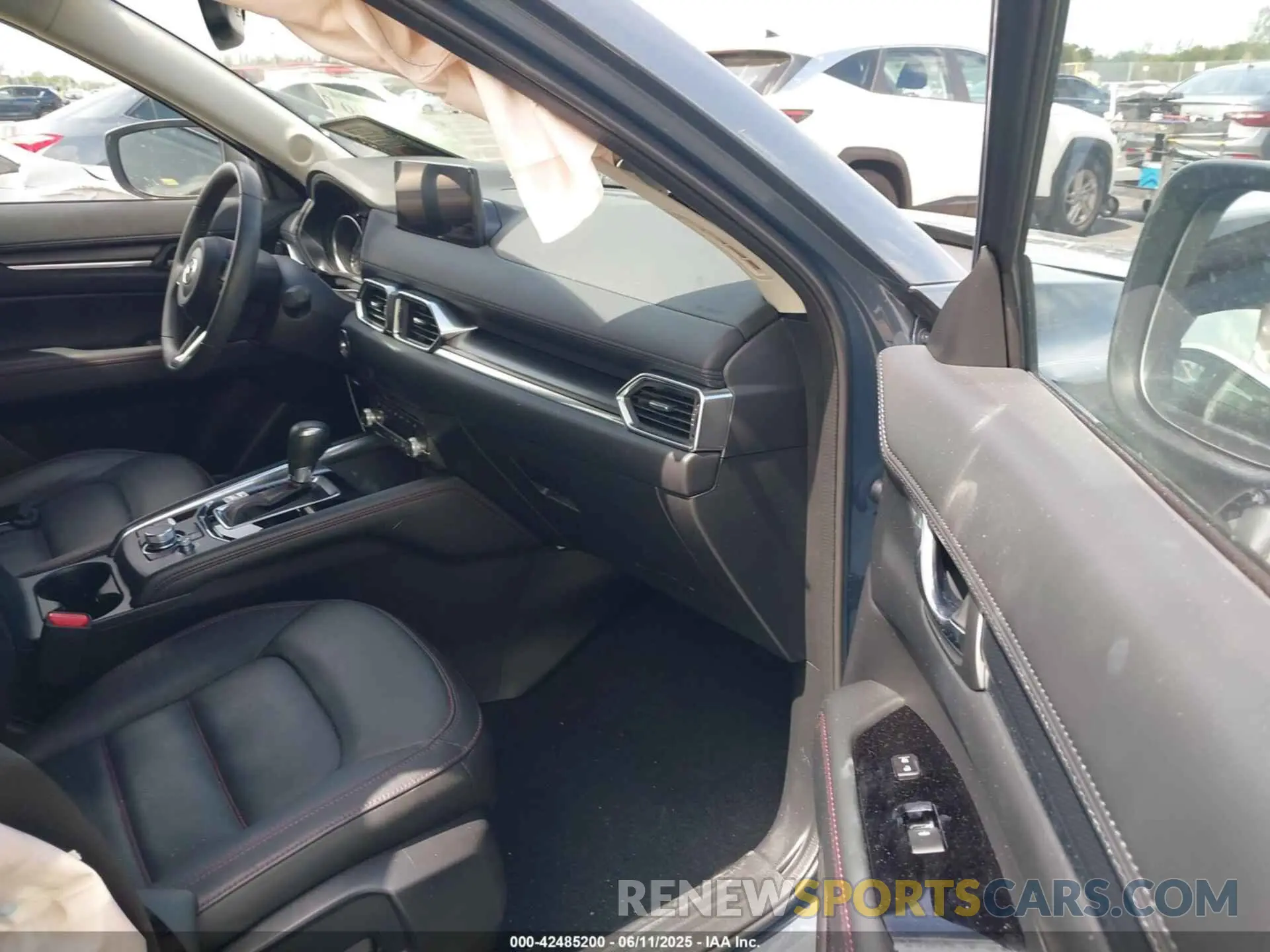 5 Photograph of a damaged car JM3KFBCM5P0173905 MAZDA CX-5 2023