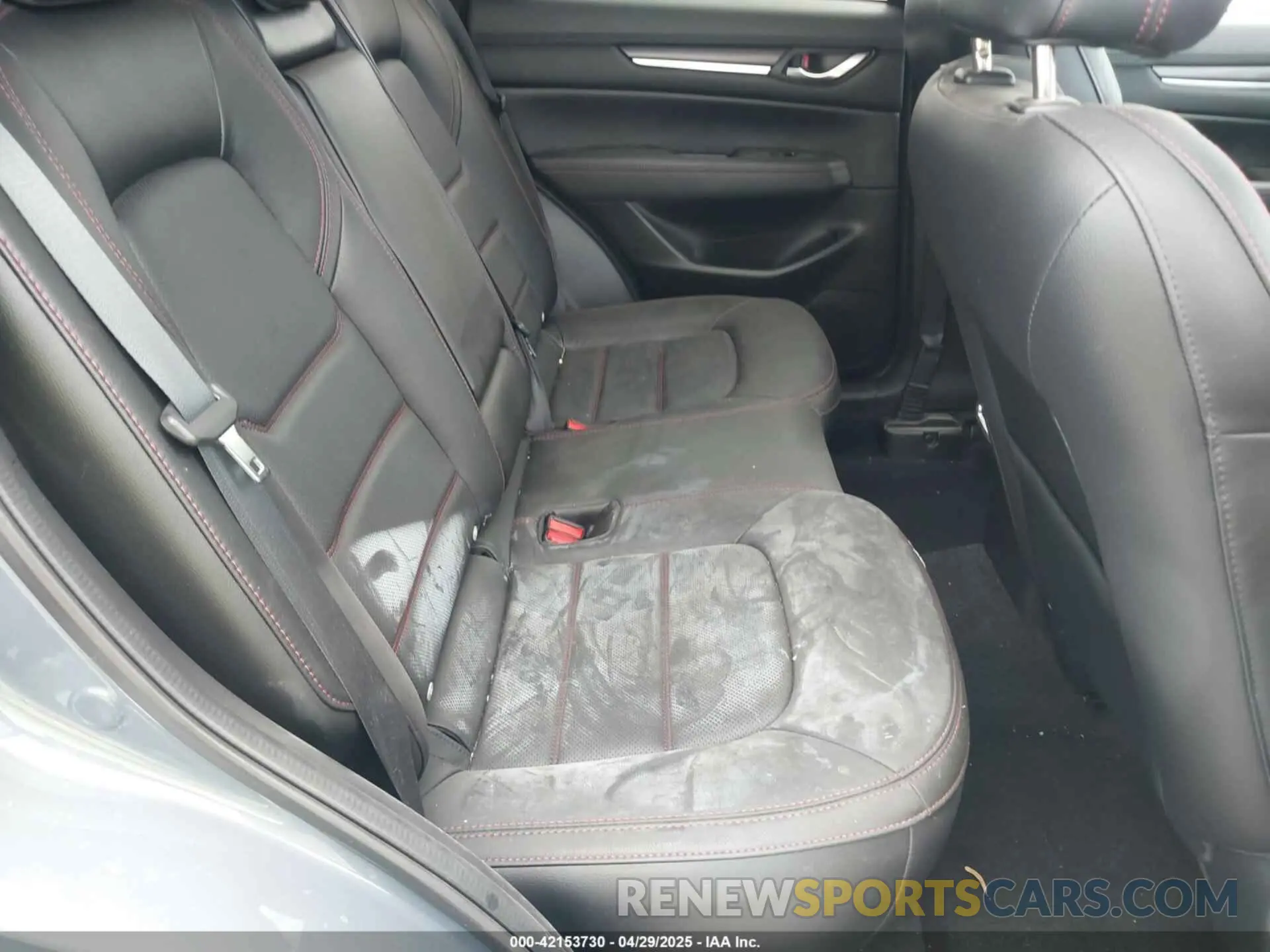 8 Photograph of a damaged car JM3KFBCM6P0266870 MAZDA CX-5 2023