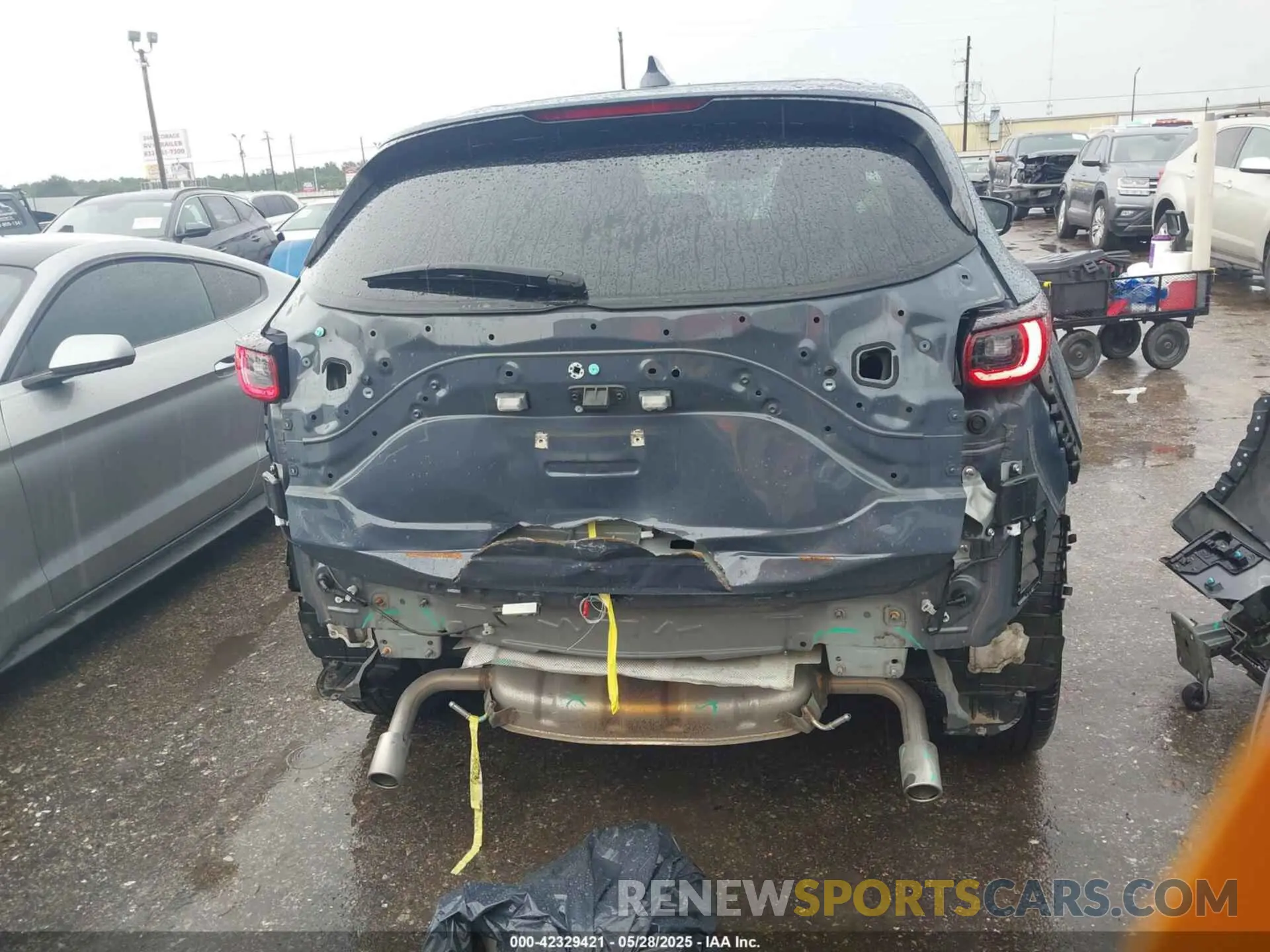 16 Photograph of a damaged car JM3KFBCM7P0104374 MAZDA CX-5 2023