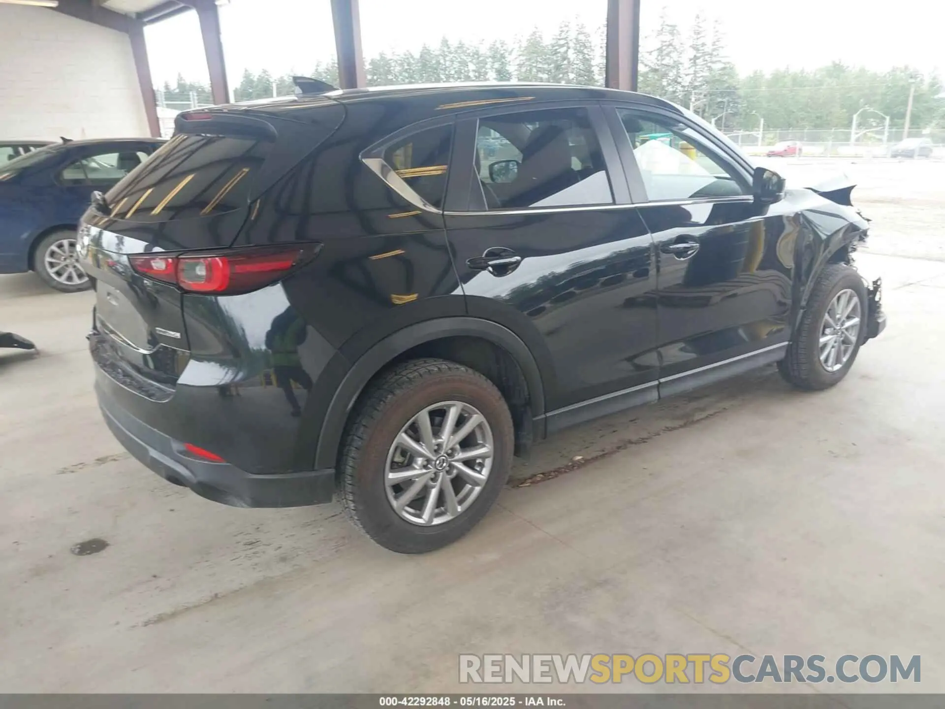 4 Photograph of a damaged car JM3KFBCM8P0140333 MAZDA CX-5 2023