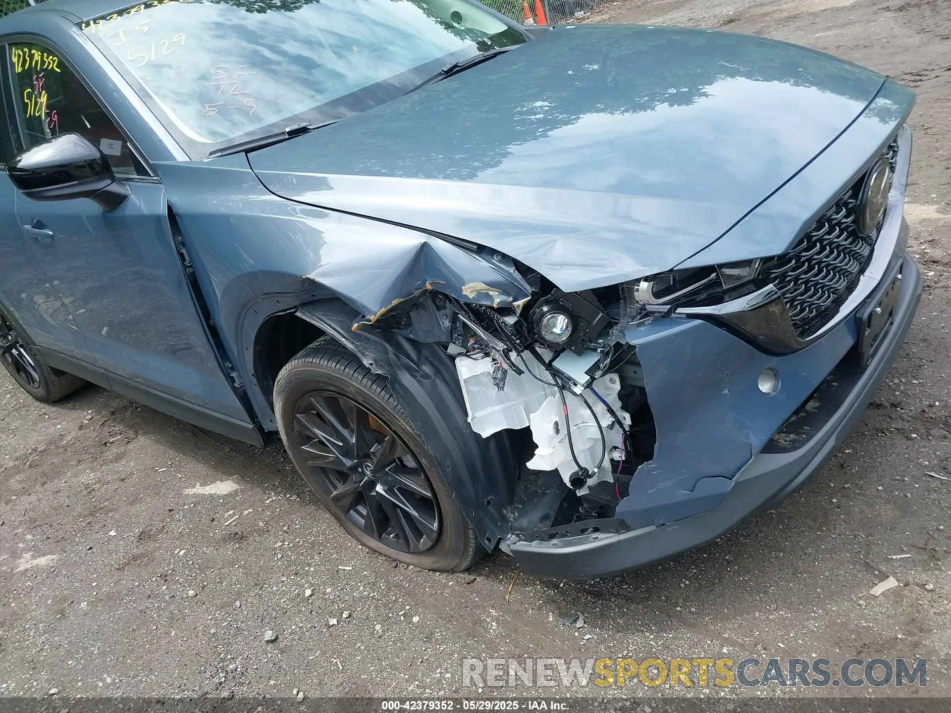 6 Photograph of a damaged car JM3KFBCM8P0223695 MAZDA CX-5 2023