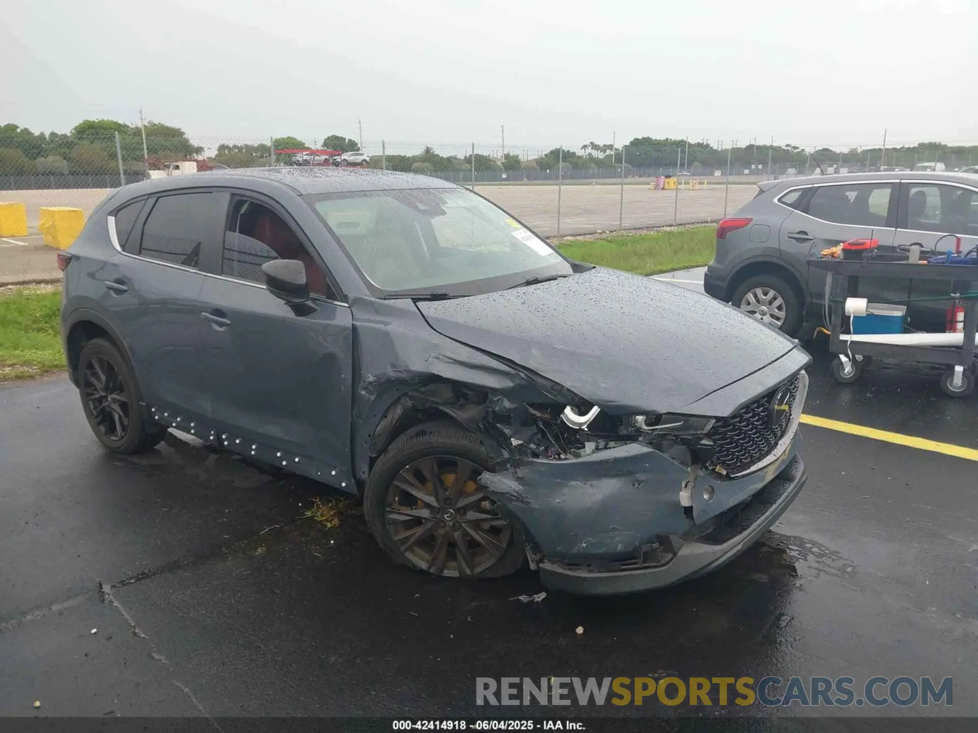 1 Photograph of a damaged car JM3KFBCMXP0262126 MAZDA CX-5 2023