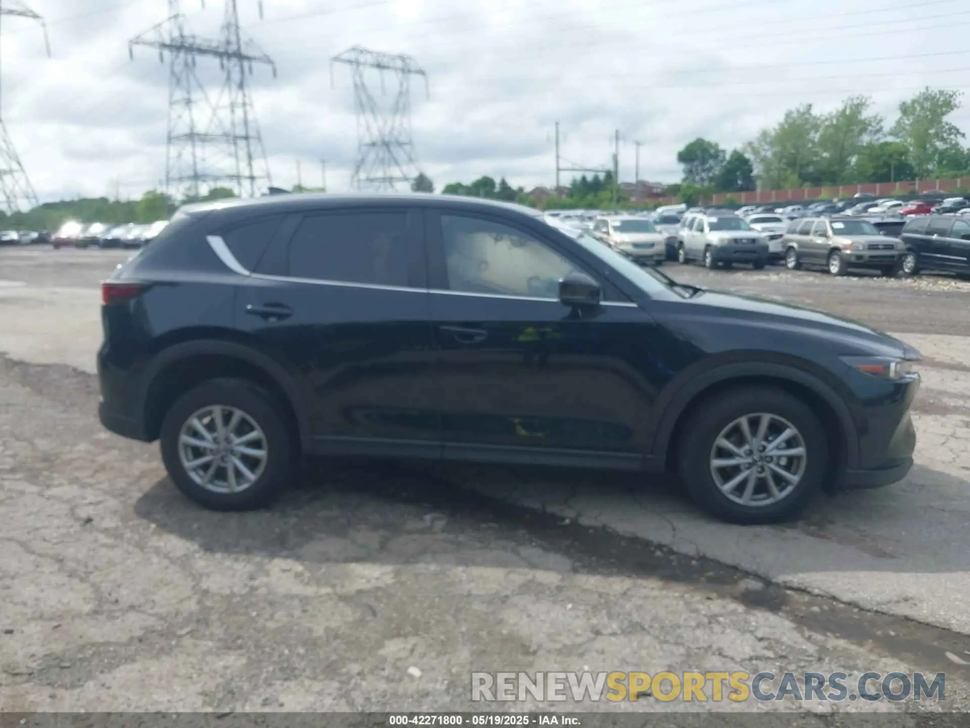 13 Photograph of a damaged car JM3KFBCMXP0271408 MAZDA CX-5 2023