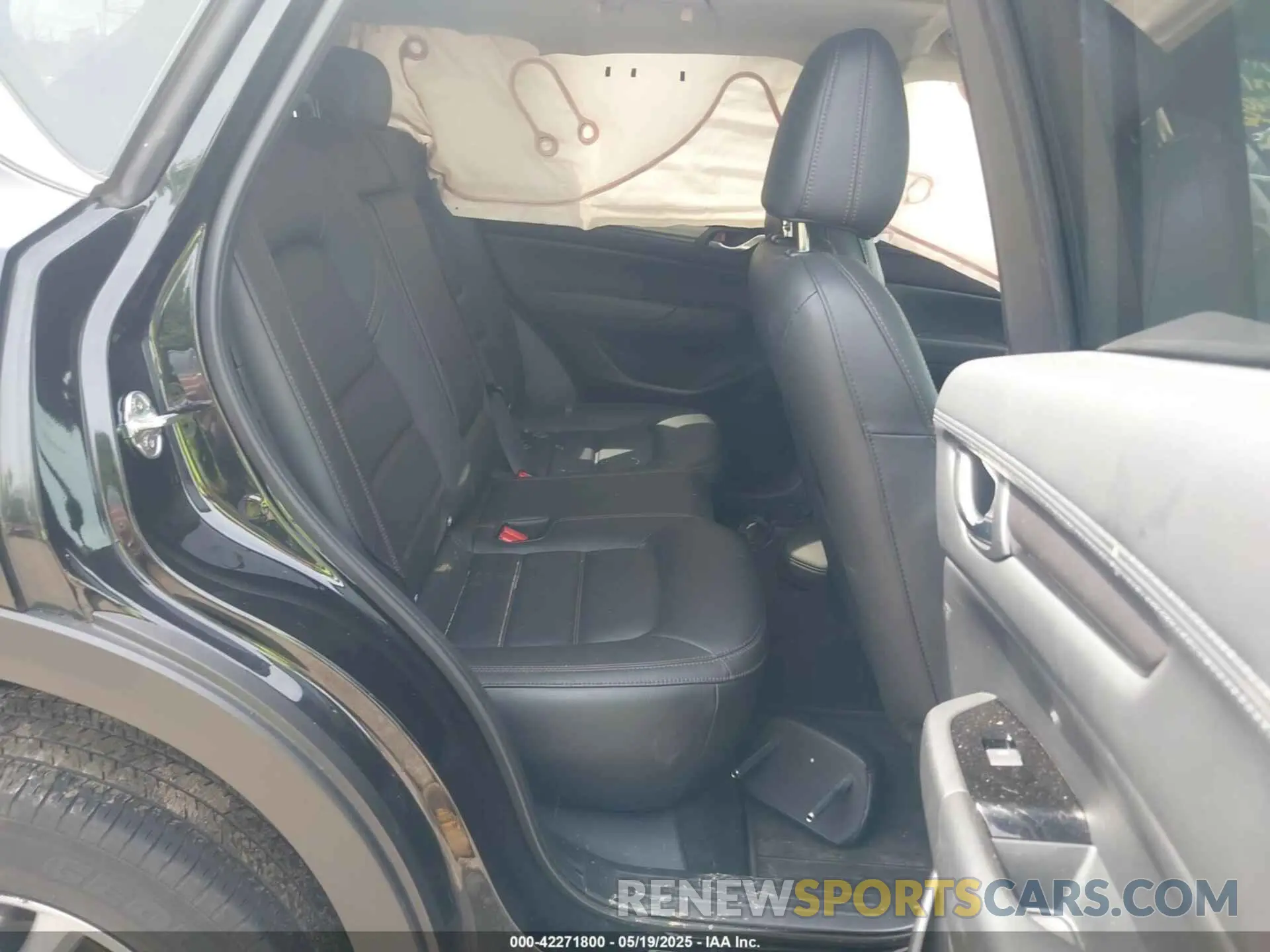 8 Photograph of a damaged car JM3KFBCMXP0271408 MAZDA CX-5 2023