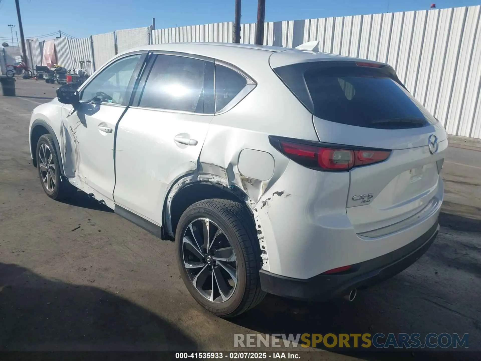 3 Фотография поврежденного автомобиля JM3KFBDM2P0283602 MAZDA CX-5 2023