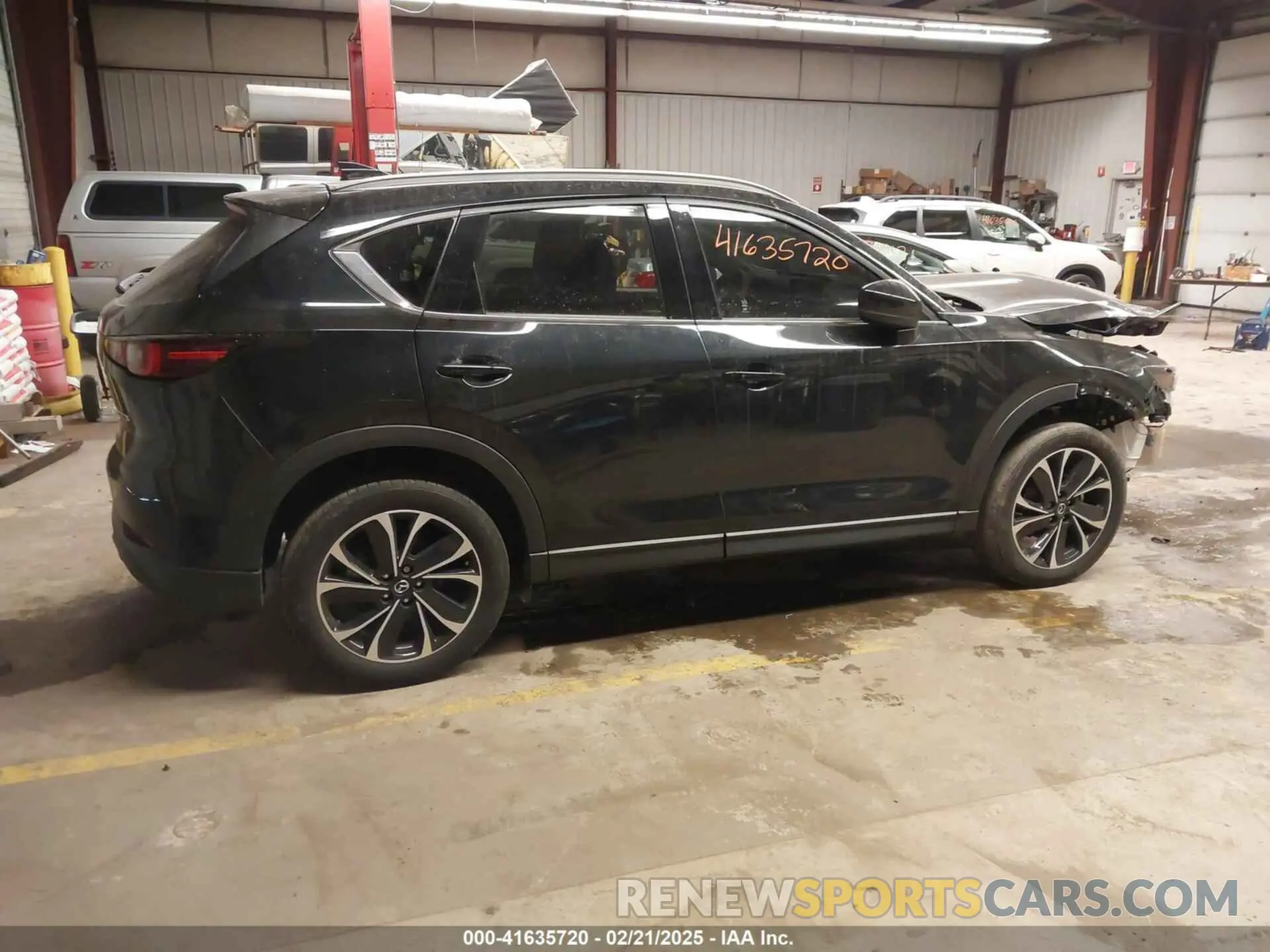 14 Photograph of a damaged car JM3KFBDM4P0229766 MAZDA CX-5 2023