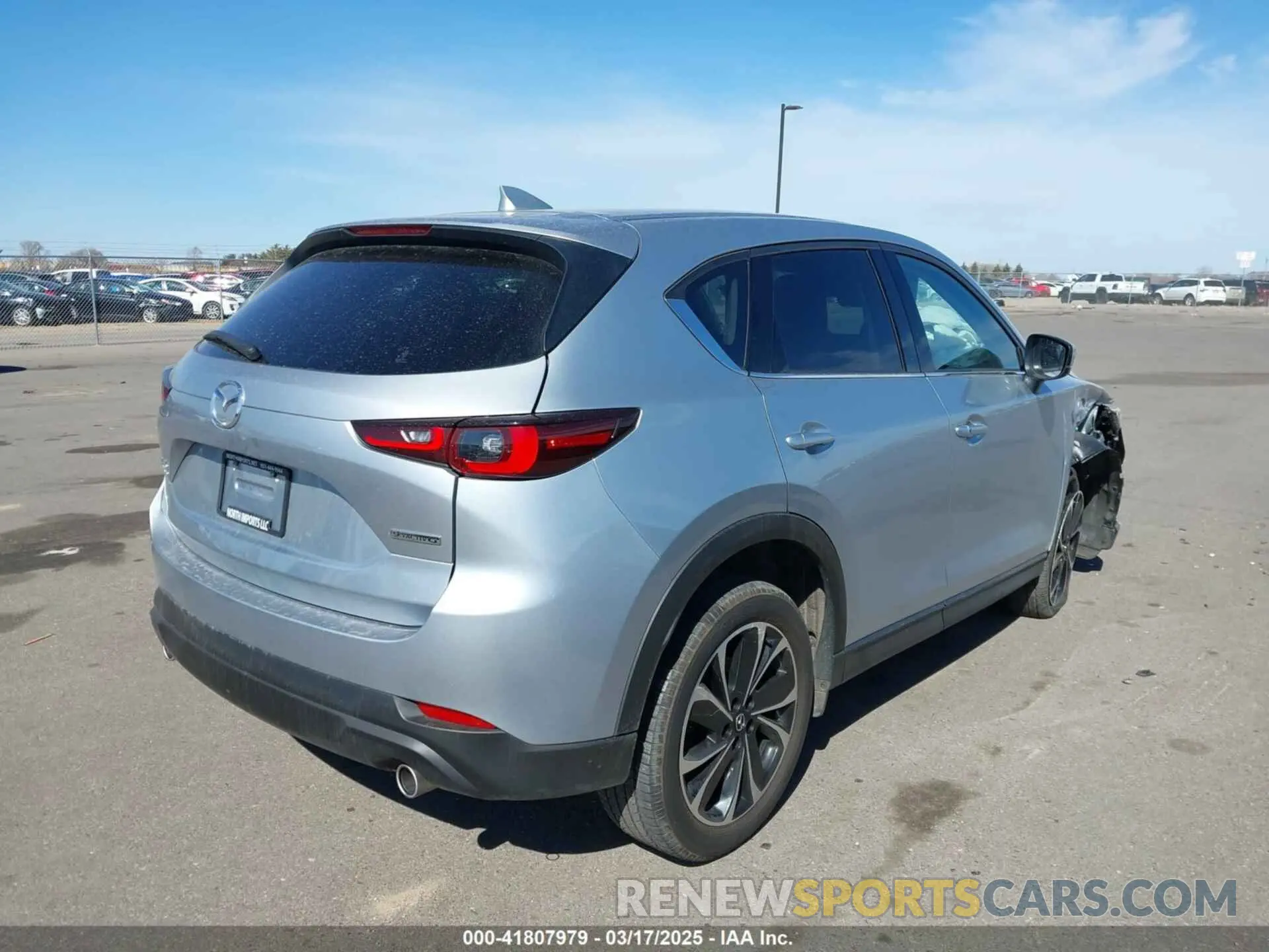 4 Photograph of a damaged car JM3KFBDM9P0173453 MAZDA CX-5 2023