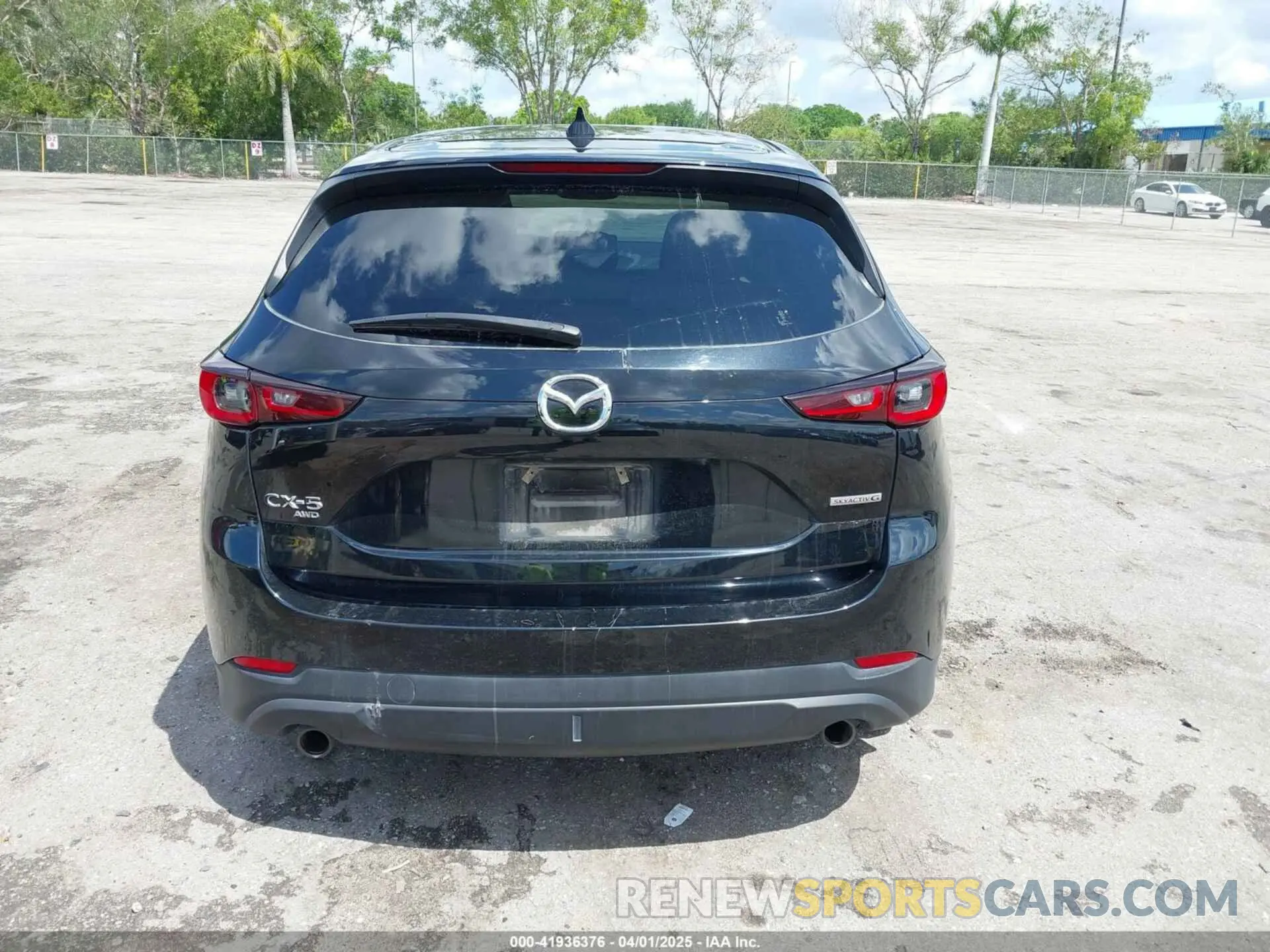 16 Photograph of a damaged car JM3KFBEM5P0256652 MAZDA CX-5 2023