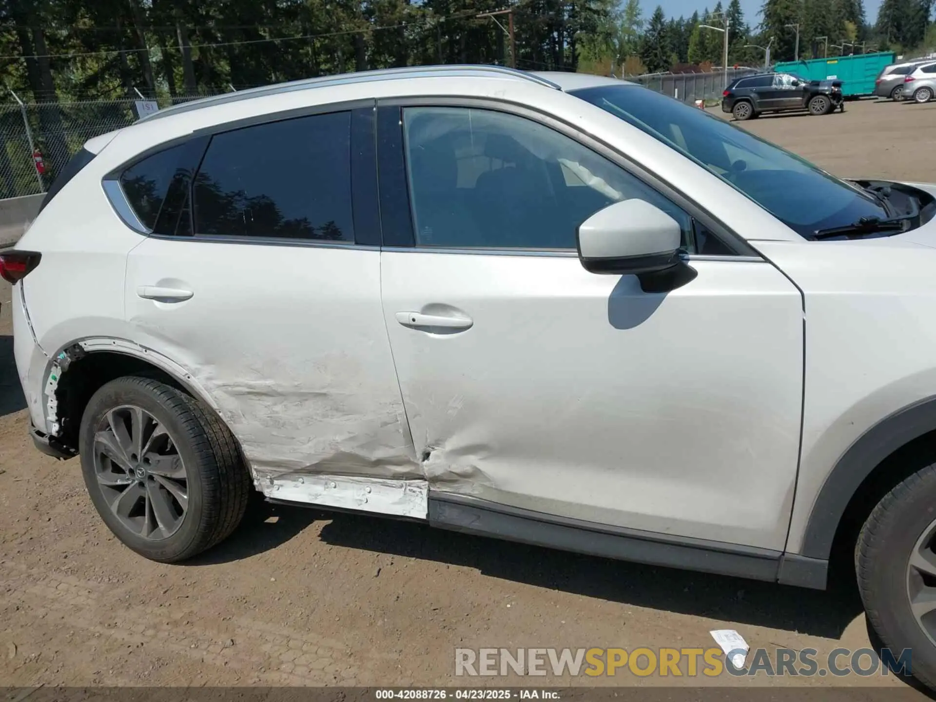 13 Фотография поврежденного автомобиля JM3KFBEM9P0132061 MAZDA CX-5 2023