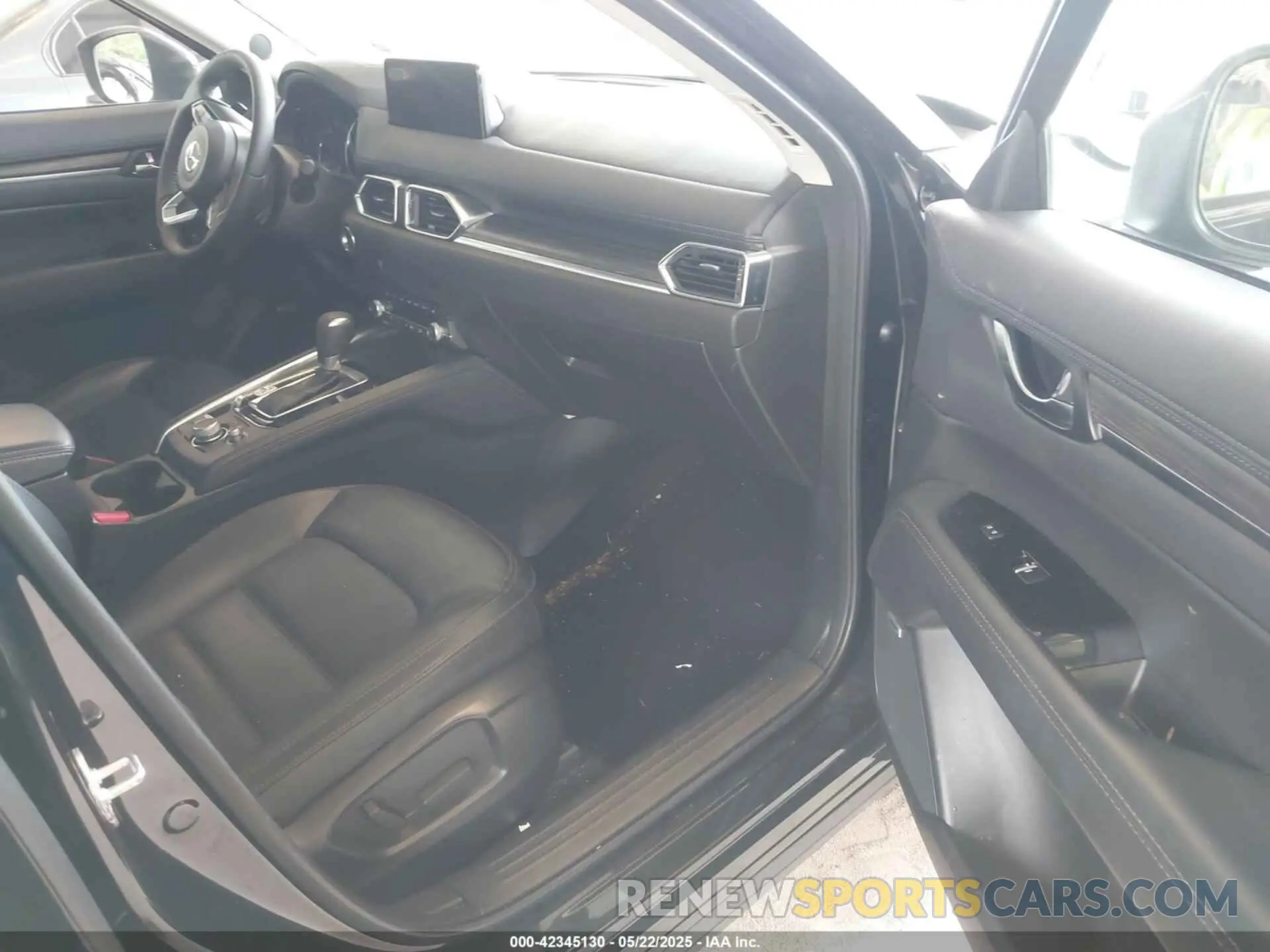 5 Photograph of a damaged car JM3KFBEMXP0151752 MAZDA CX-5 2023