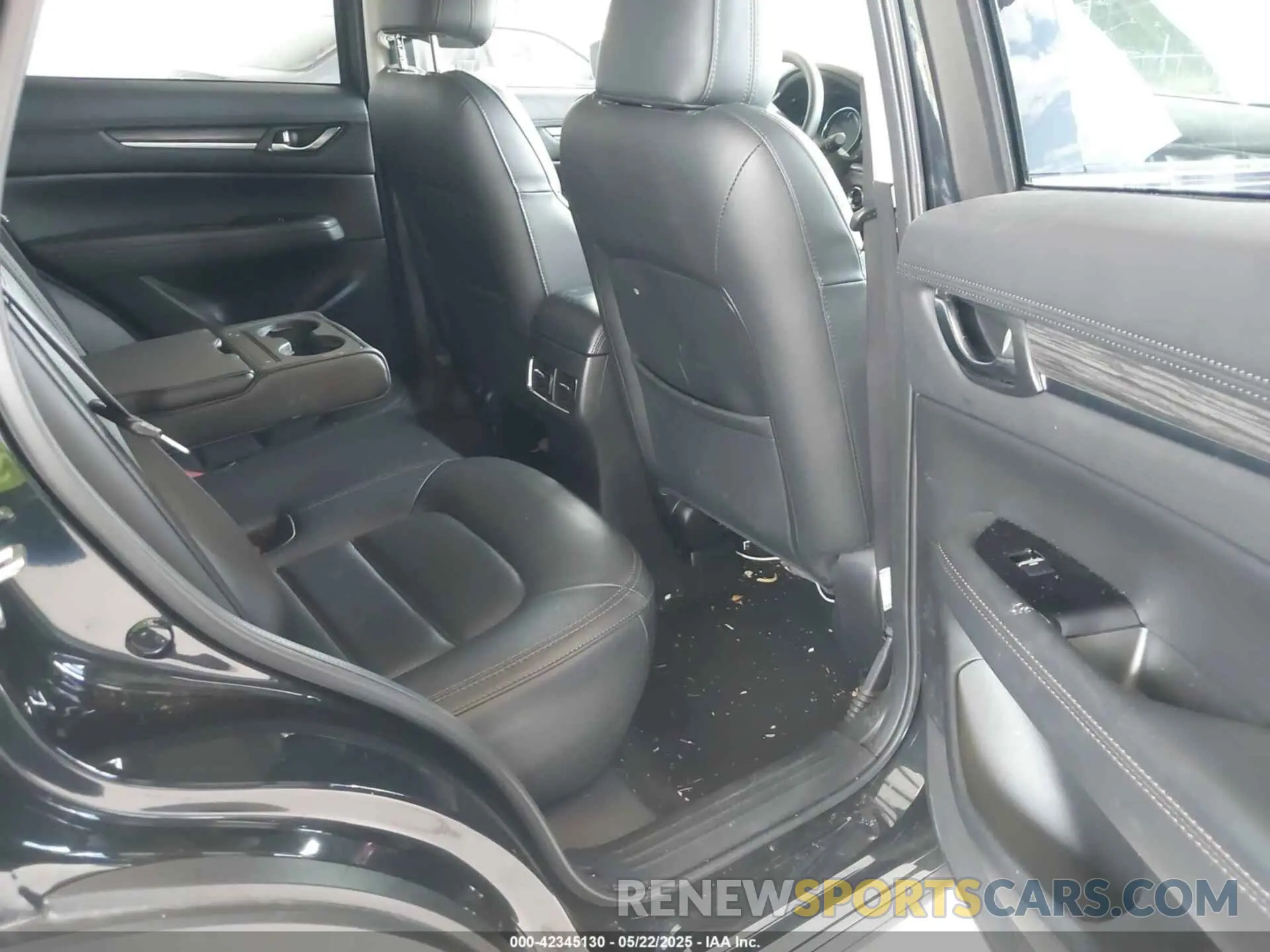 8 Photograph of a damaged car JM3KFBEMXP0151752 MAZDA CX-5 2023