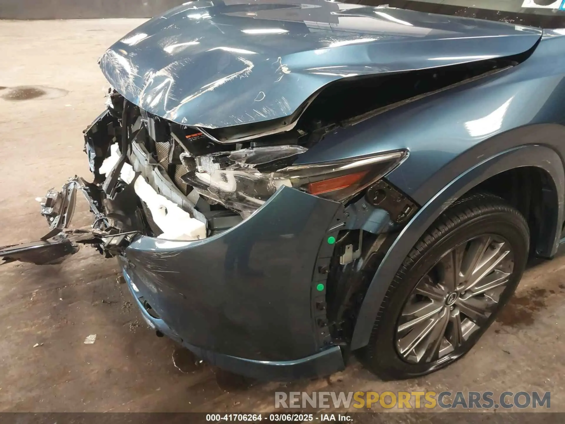 17 Photograph of a damaged car JM3KFBXY4P0120187 MAZDA CX-5 2023