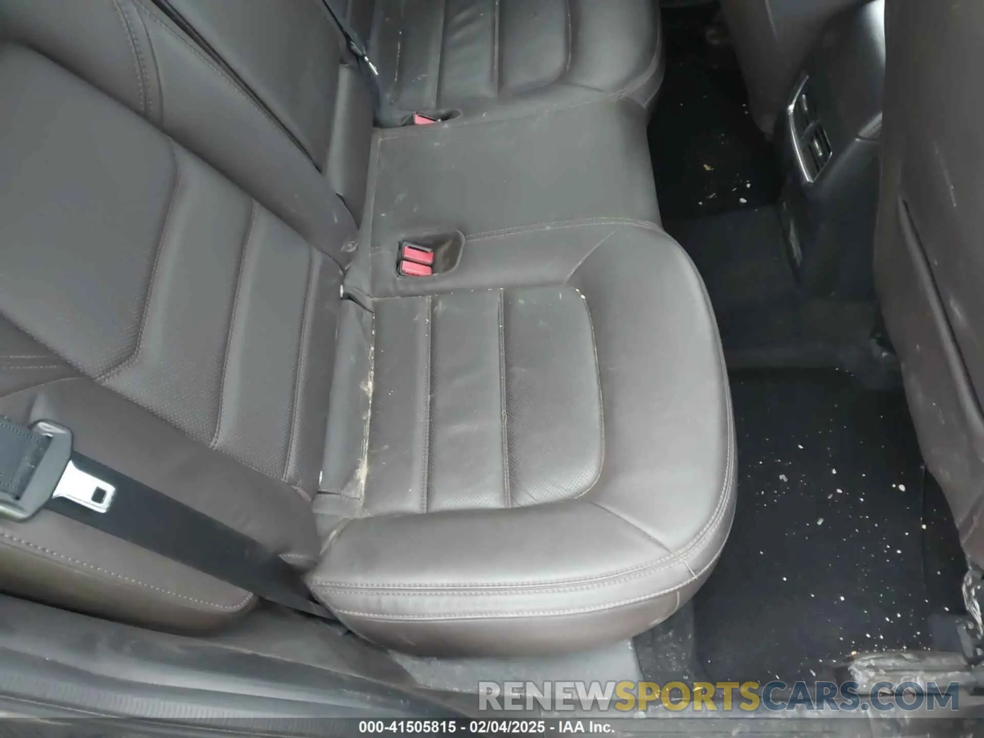 8 Photograph of a damaged car JM3KFBXY5P0251046 MAZDA CX-5 2023
