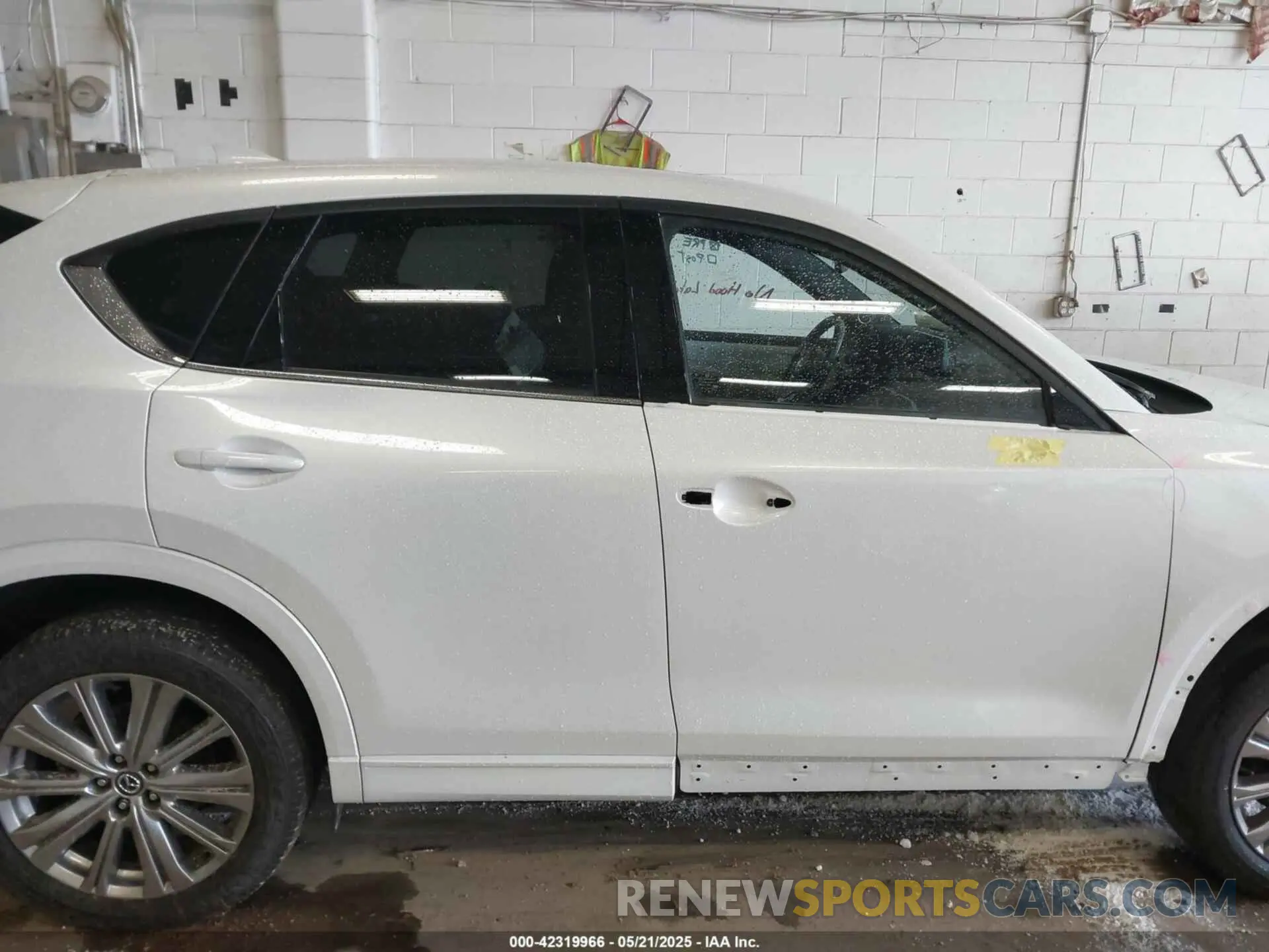 14 Фотография поврежденного автомобиля JM3KFBXY9P0230698 MAZDA CX-5 2023
