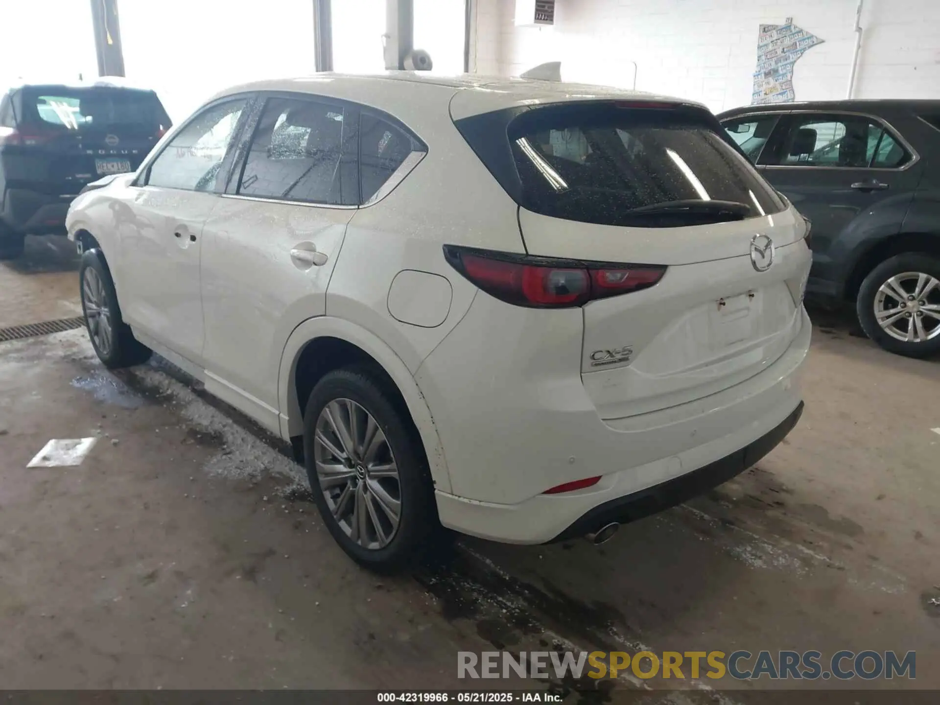 3 Фотография поврежденного автомобиля JM3KFBXY9P0230698 MAZDA CX-5 2023