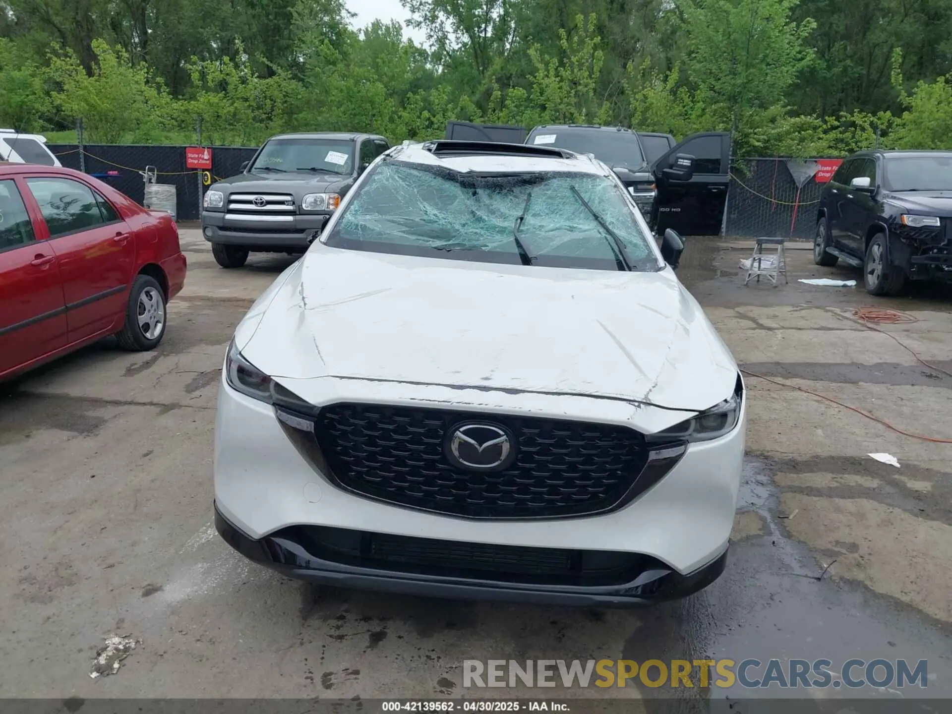 6 Photograph of a damaged car JM3KFBAY1R0393910 MAZDA CX-5 2024
