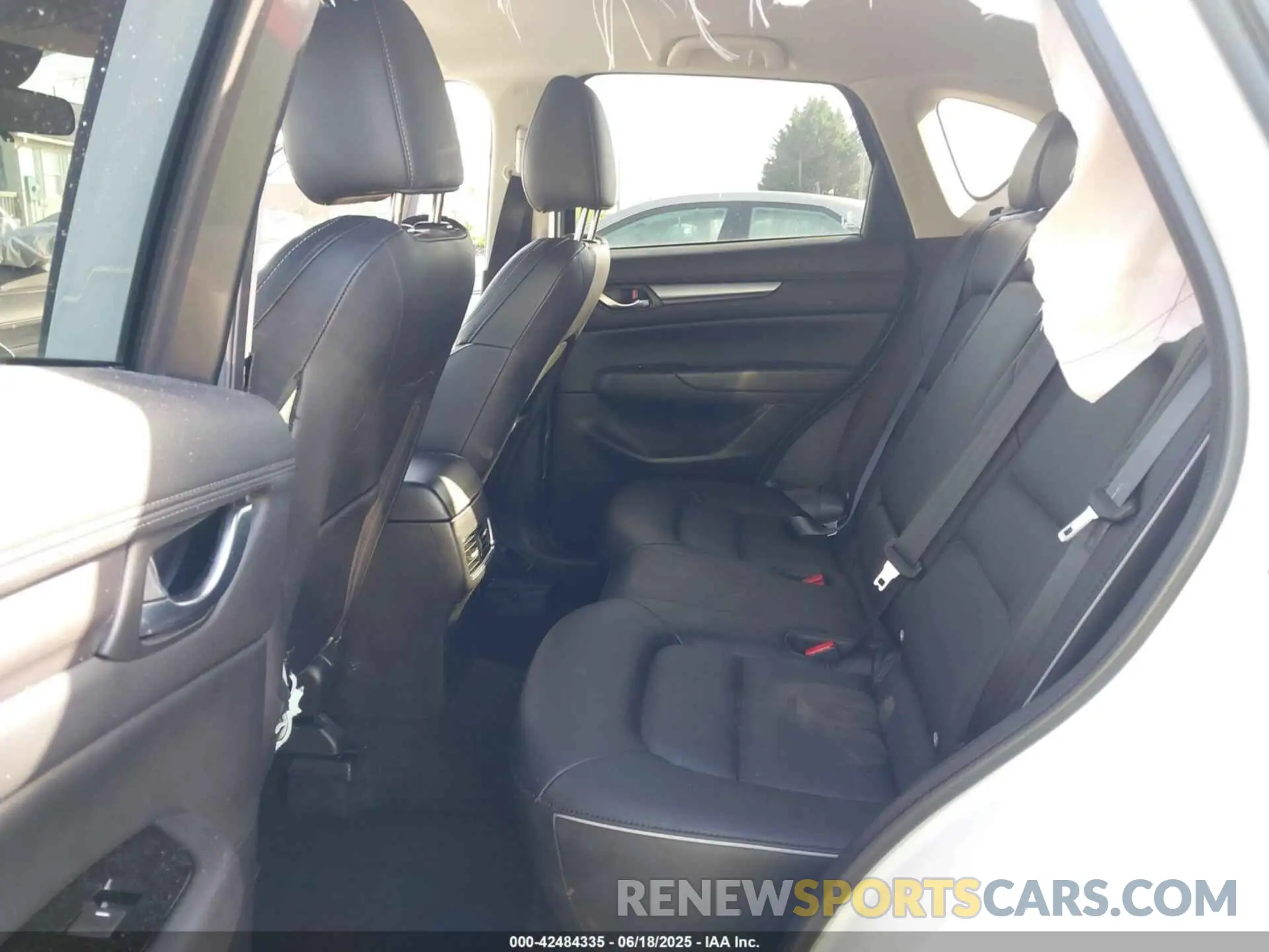 8 Photograph of a damaged car JM3KFBBL0R0409114 MAZDA CX-5 2024