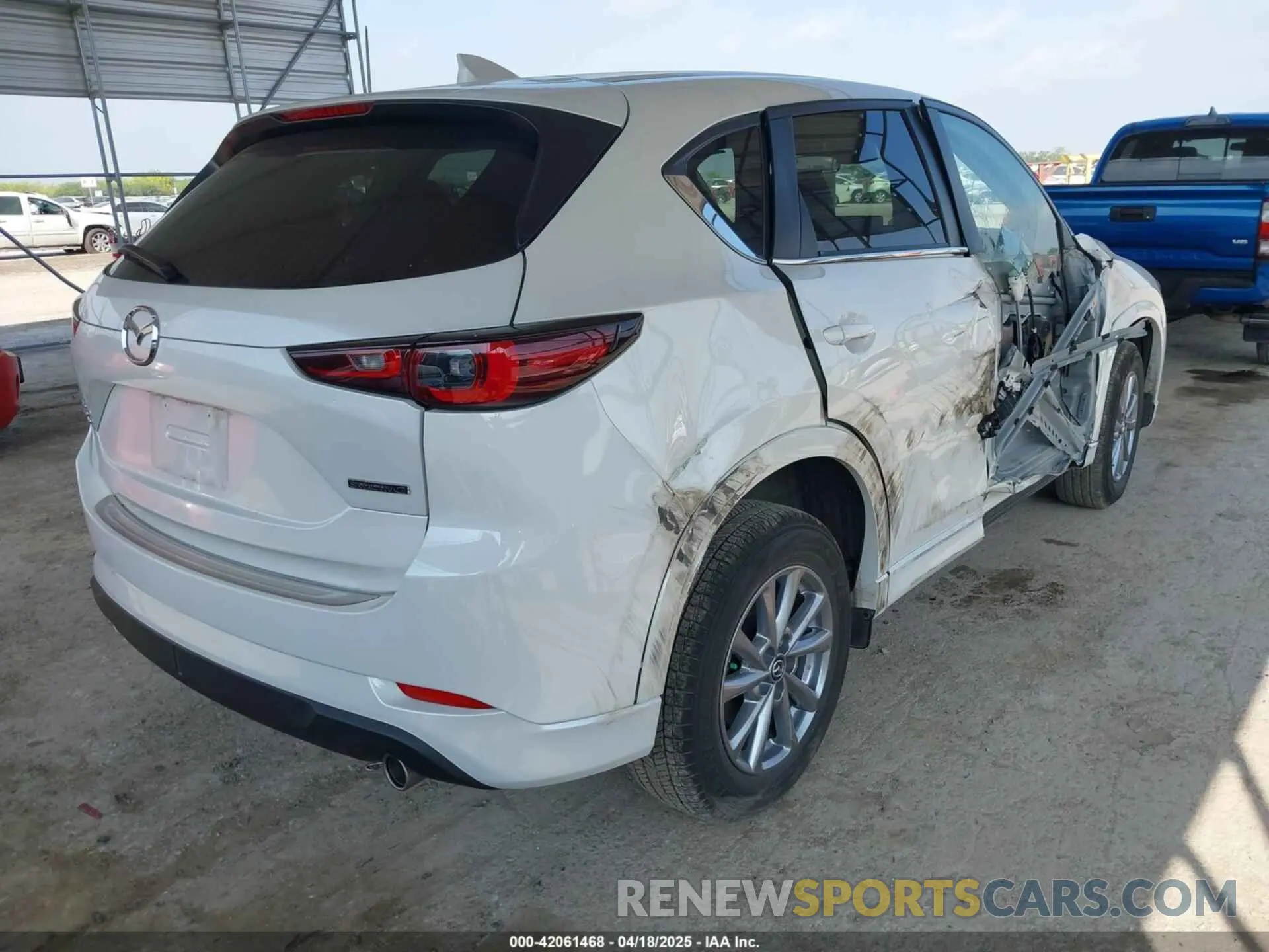 4 Photograph of a damaged car JM3KFBBL1R0449542 MAZDA CX-5 2024