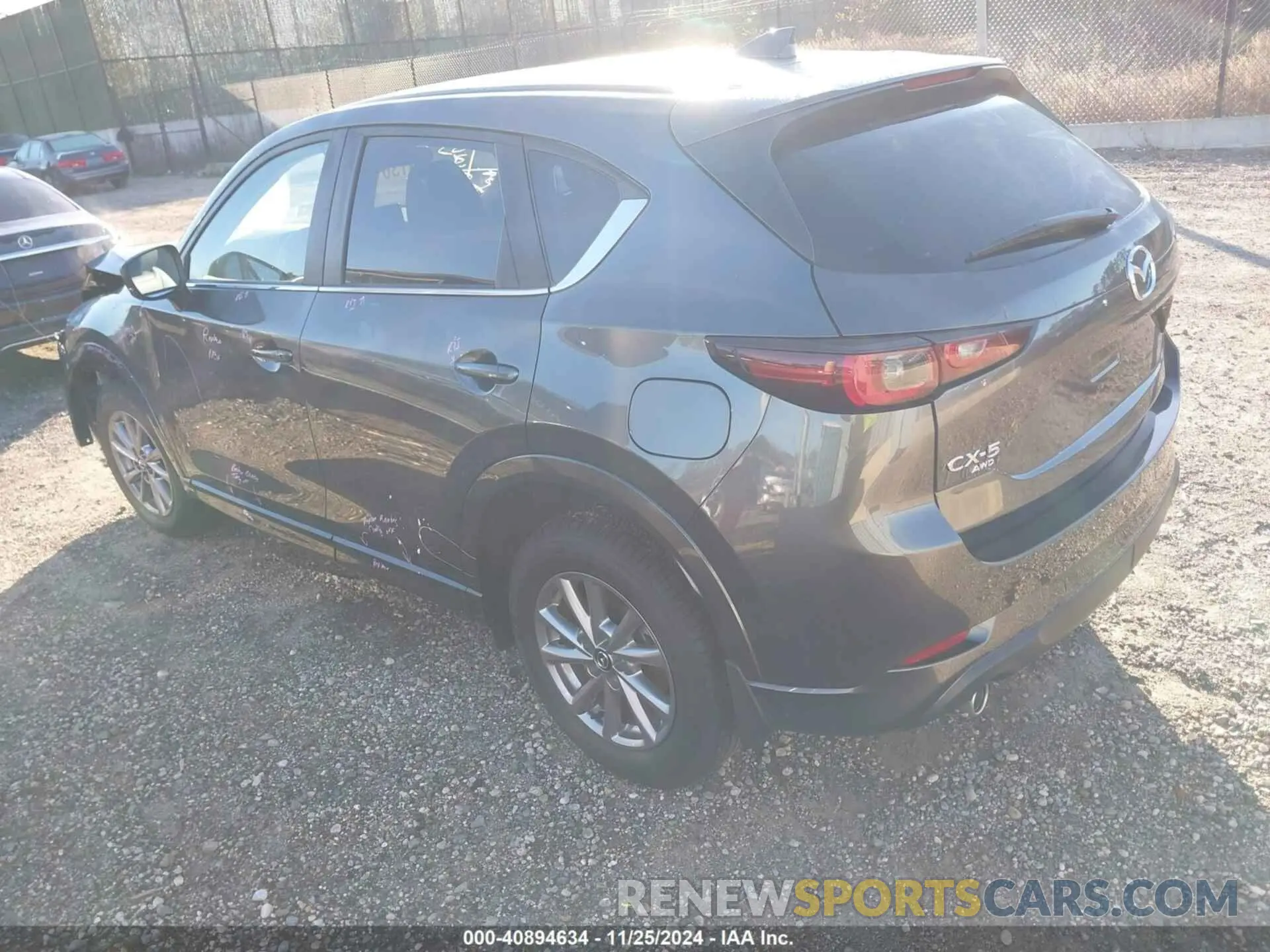 3 Фотография поврежденного автомобиля JM3KFBBL1R0477504 MAZDA CX-5 2024