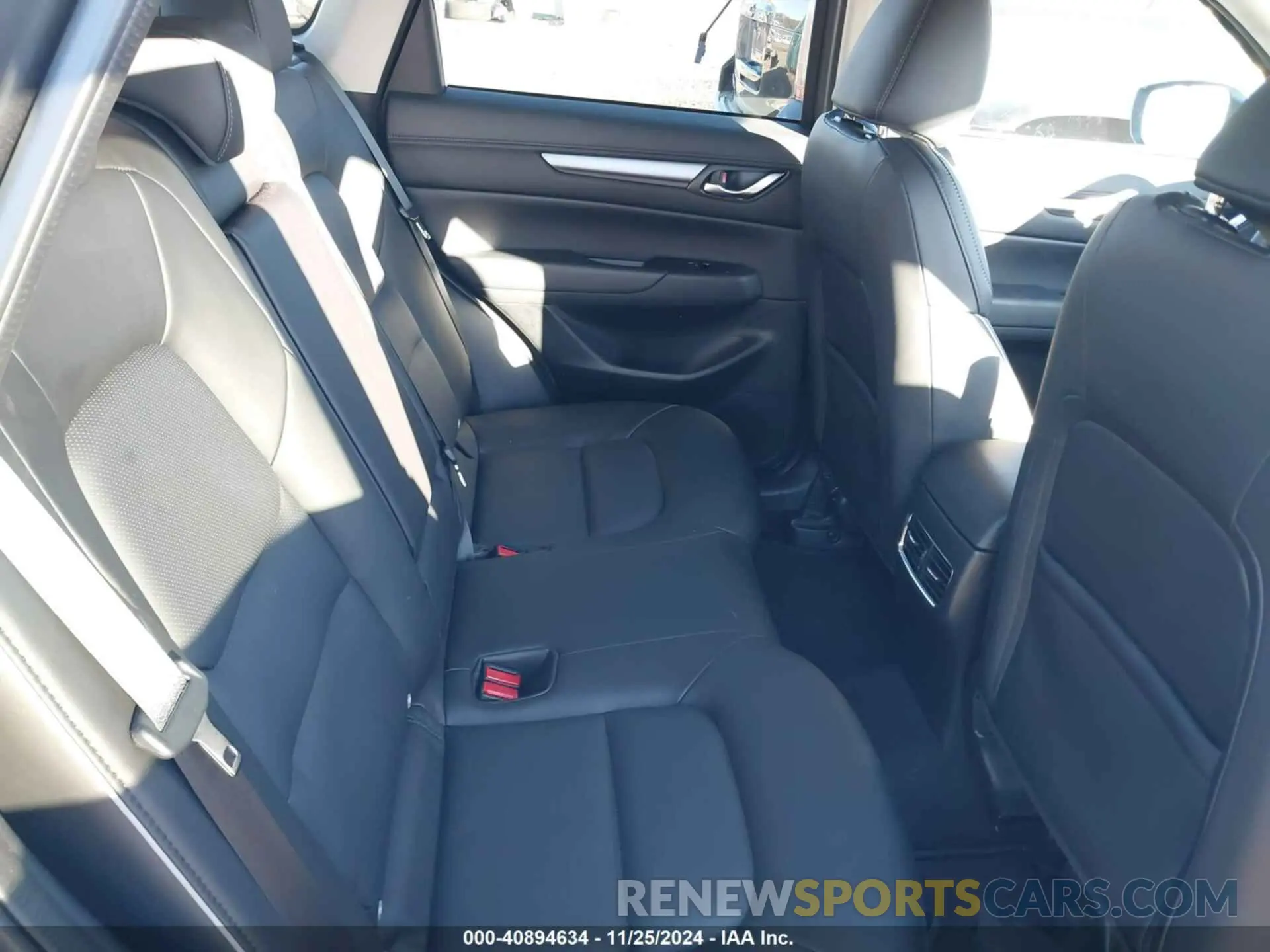 8 Фотография поврежденного автомобиля JM3KFBBL1R0477504 MAZDA CX-5 2024