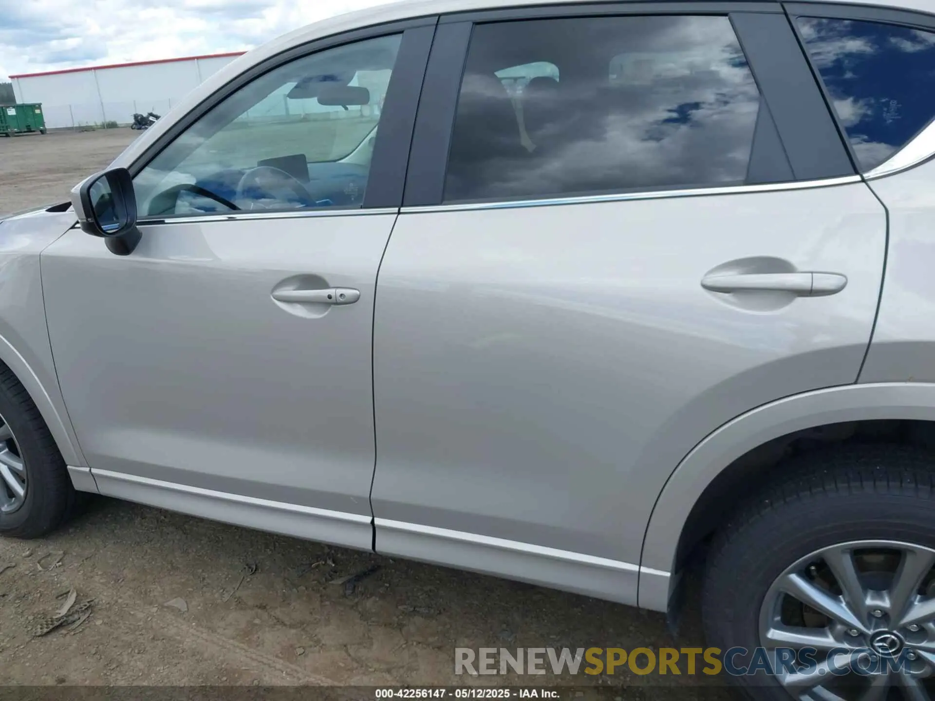14 Photograph of a damaged car JM3KFBBL1R0524594 MAZDA CX-5 2024