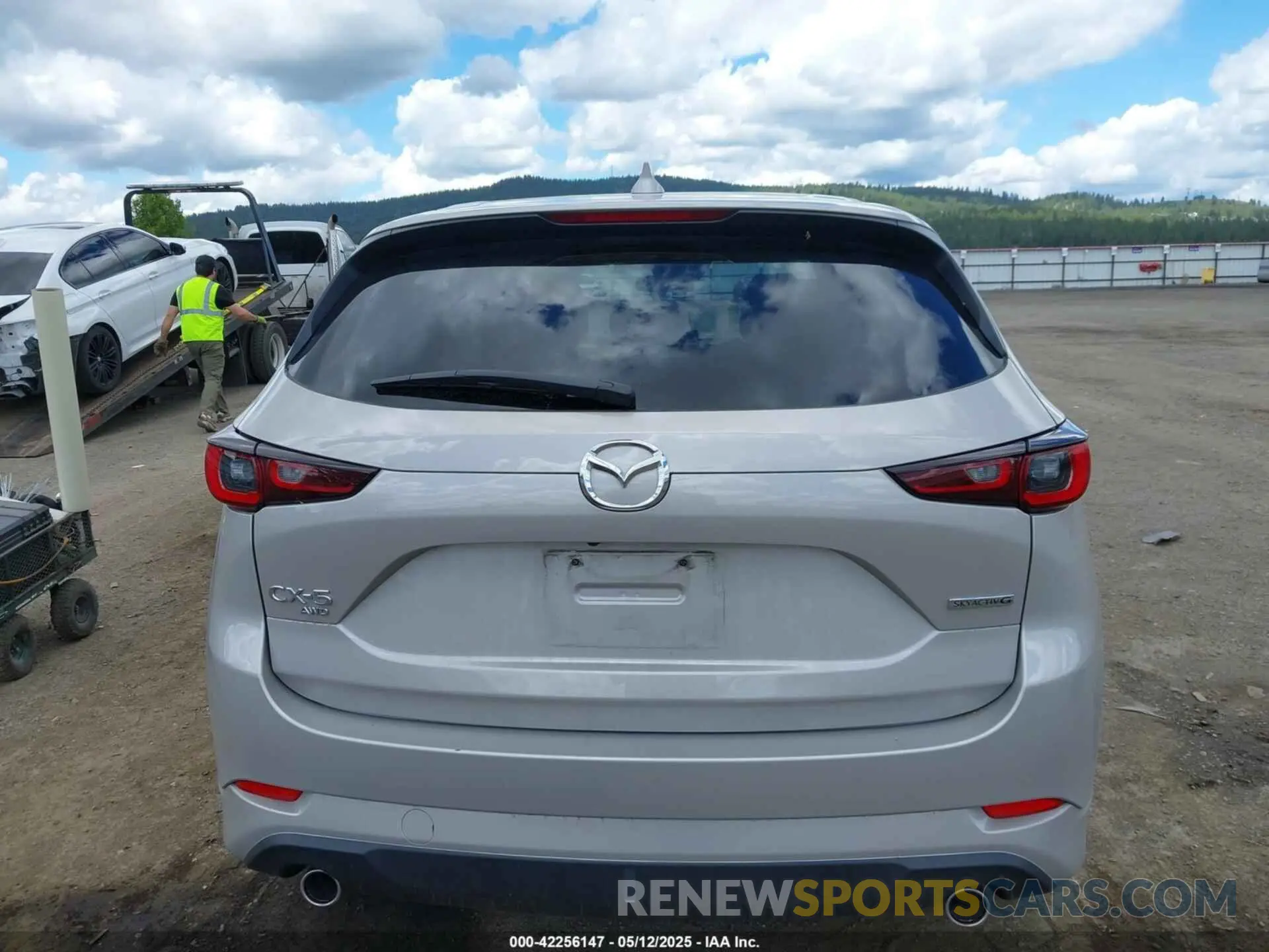 16 Photograph of a damaged car JM3KFBBL1R0524594 MAZDA CX-5 2024