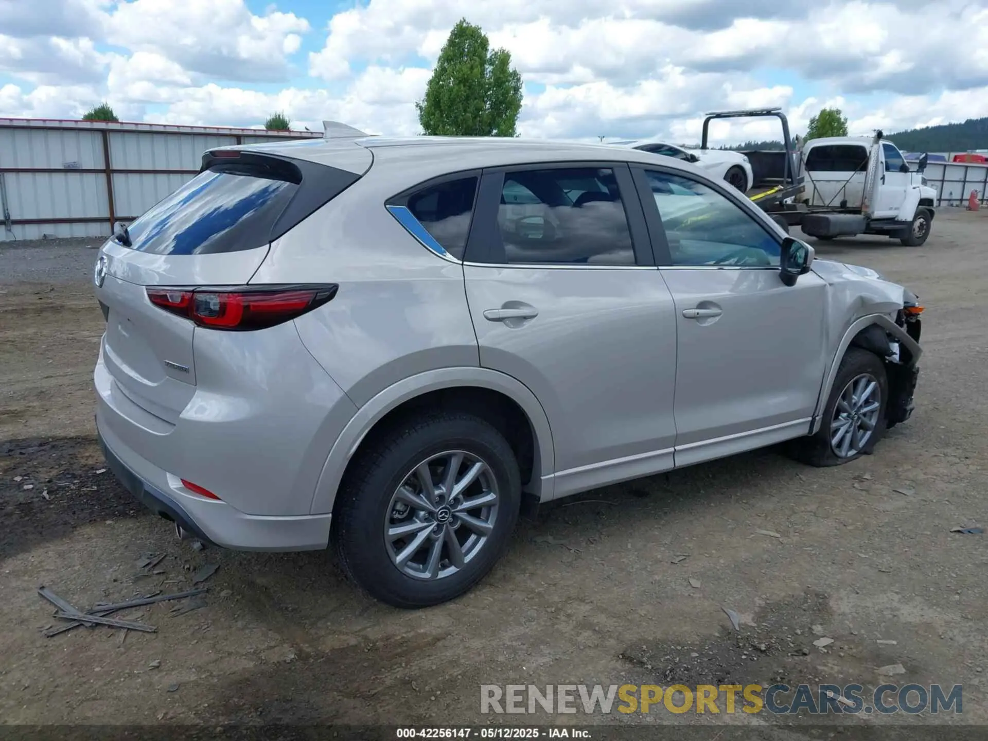 4 Photograph of a damaged car JM3KFBBL1R0524594 MAZDA CX-5 2024