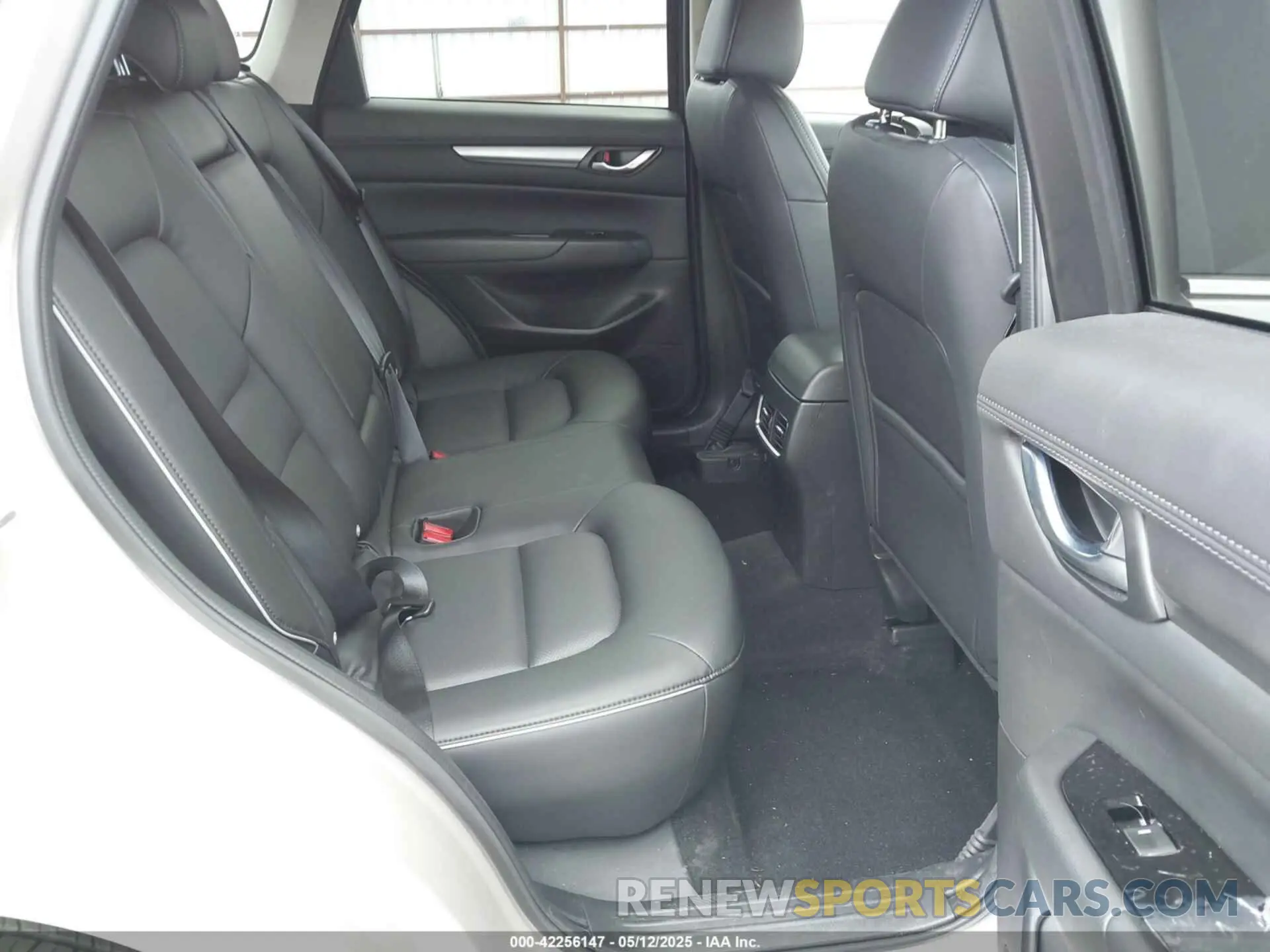8 Photograph of a damaged car JM3KFBBL1R0524594 MAZDA CX-5 2024
