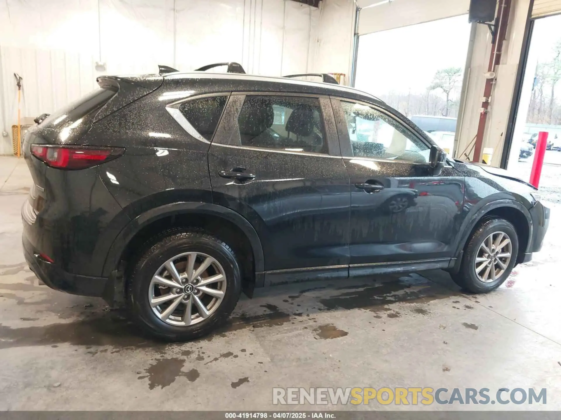 13 Photograph of a damaged car JM3KFBBL4R0507742 MAZDA CX-5 2024
