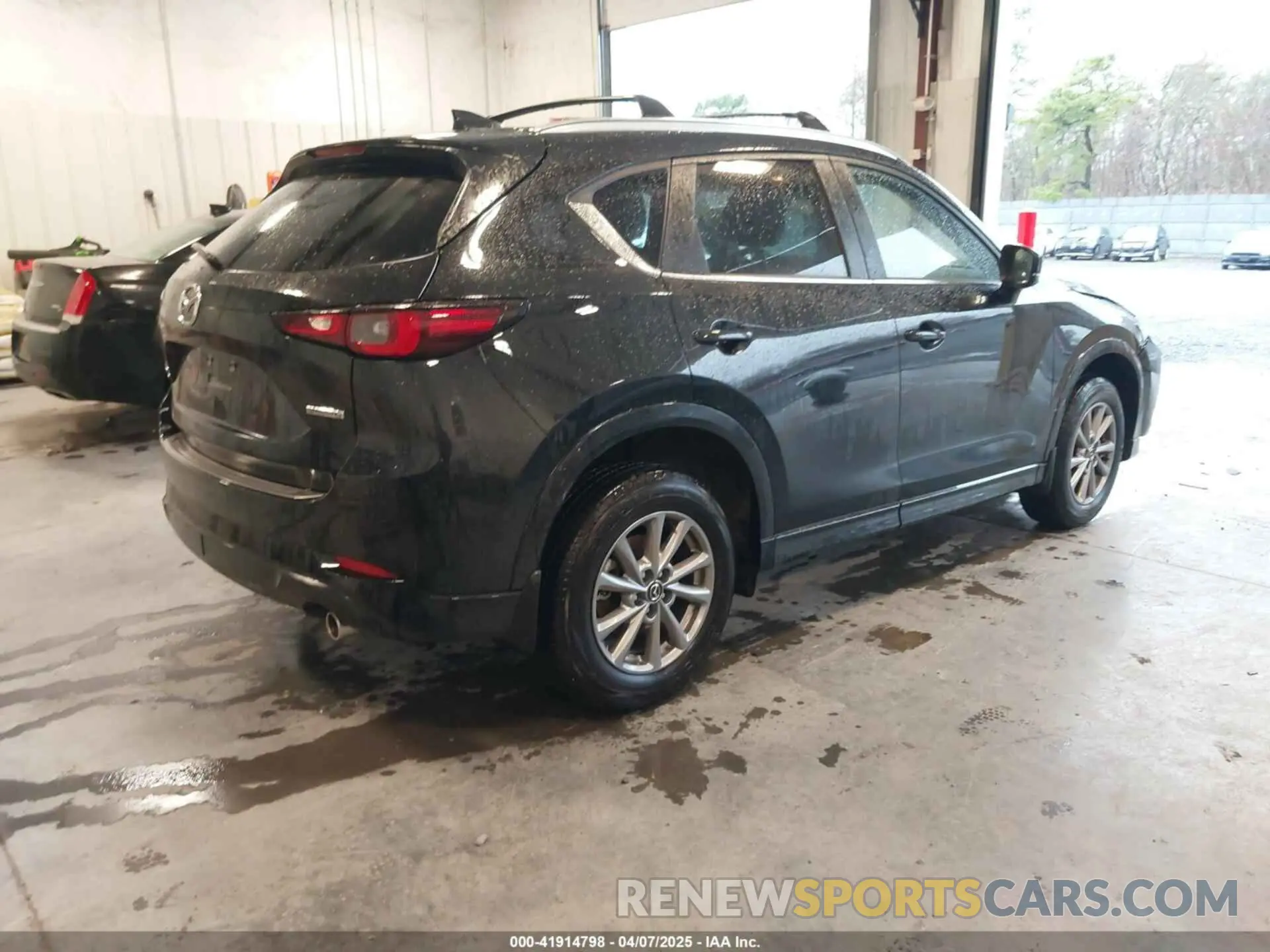 4 Photograph of a damaged car JM3KFBBL4R0507742 MAZDA CX-5 2024