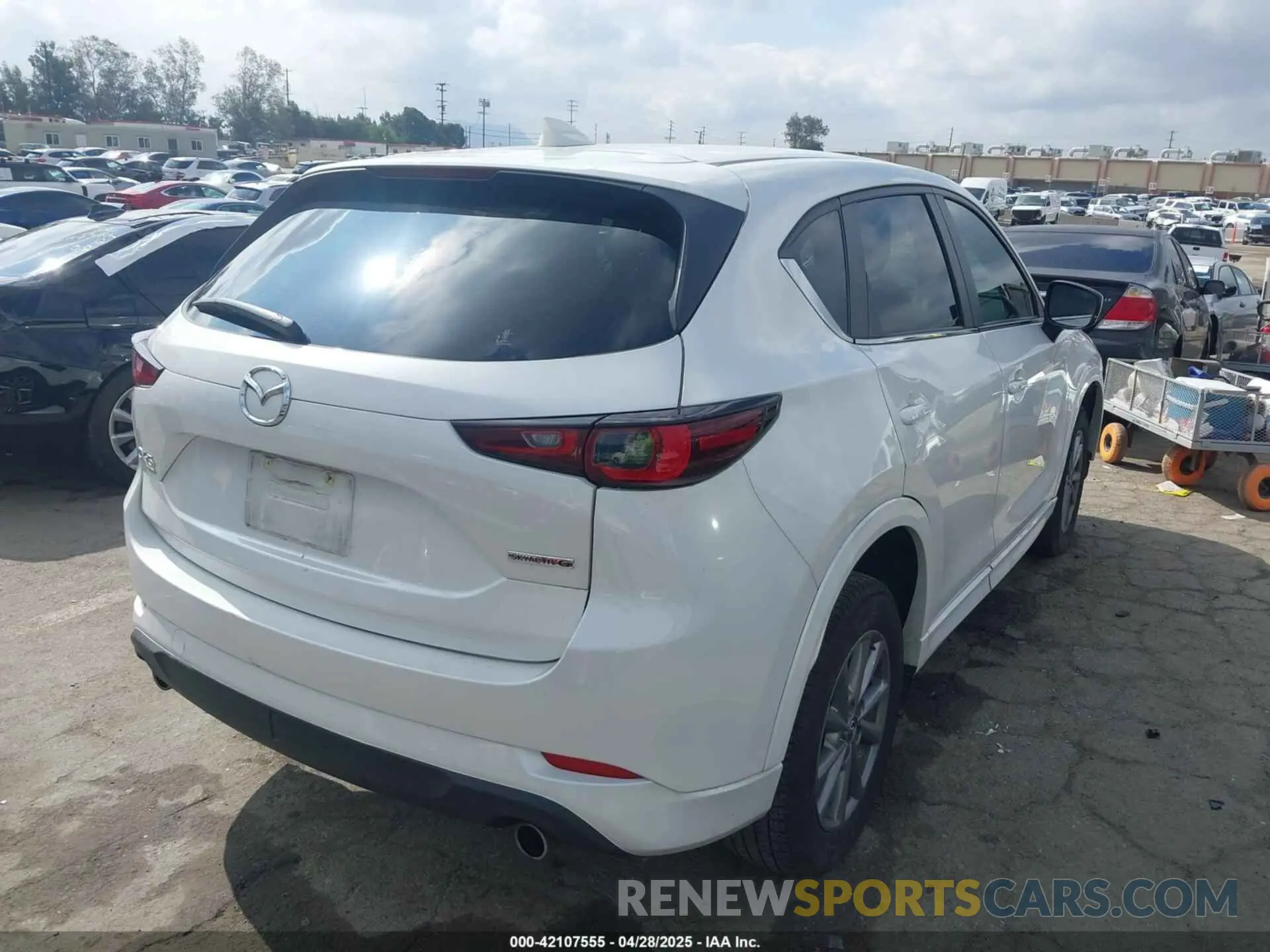 4 Фотография поврежденного автомобиля JM3KFBBL8R0433886 MAZDA CX-5 2024