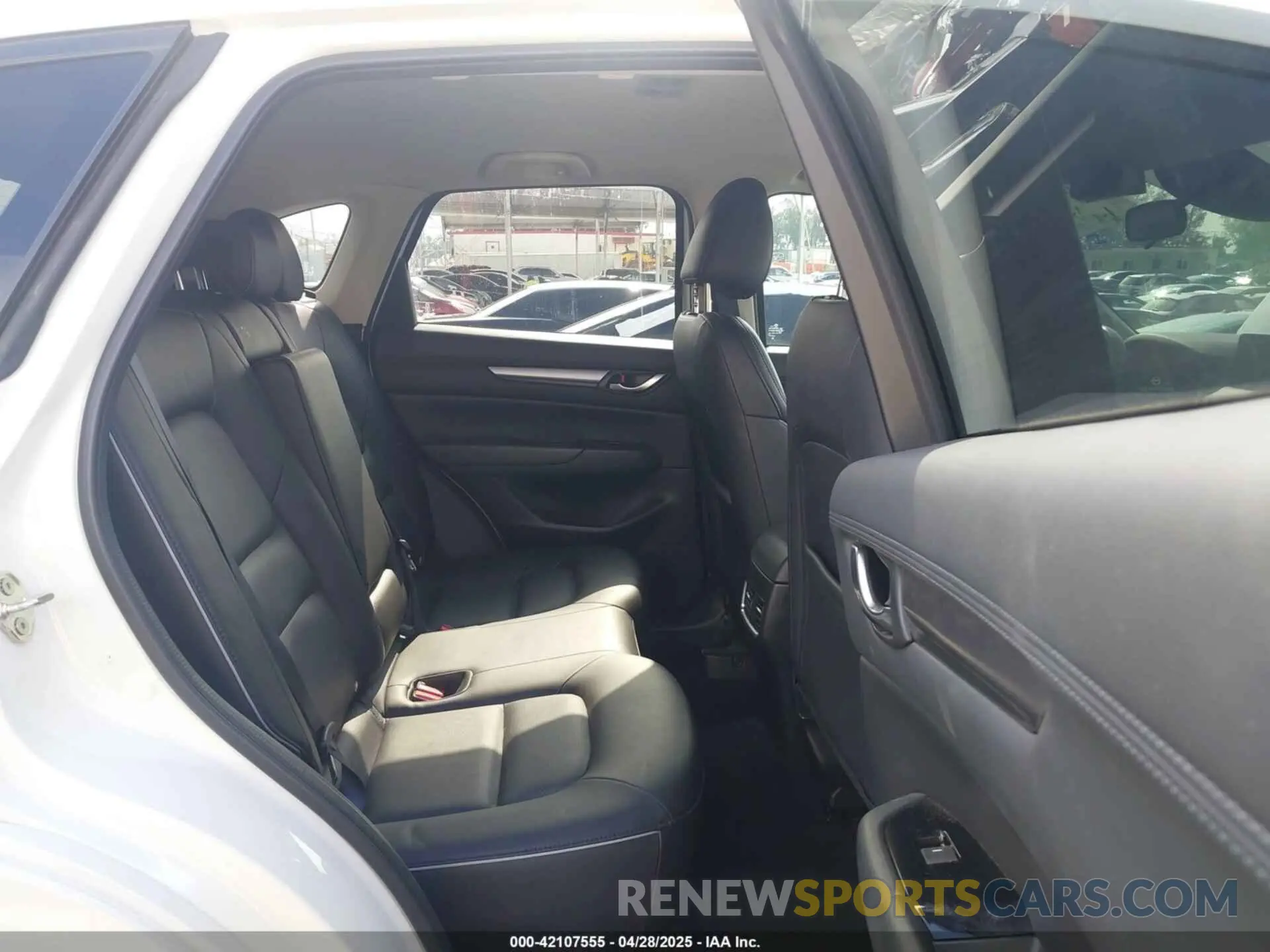 8 Фотография поврежденного автомобиля JM3KFBBL8R0433886 MAZDA CX-5 2024