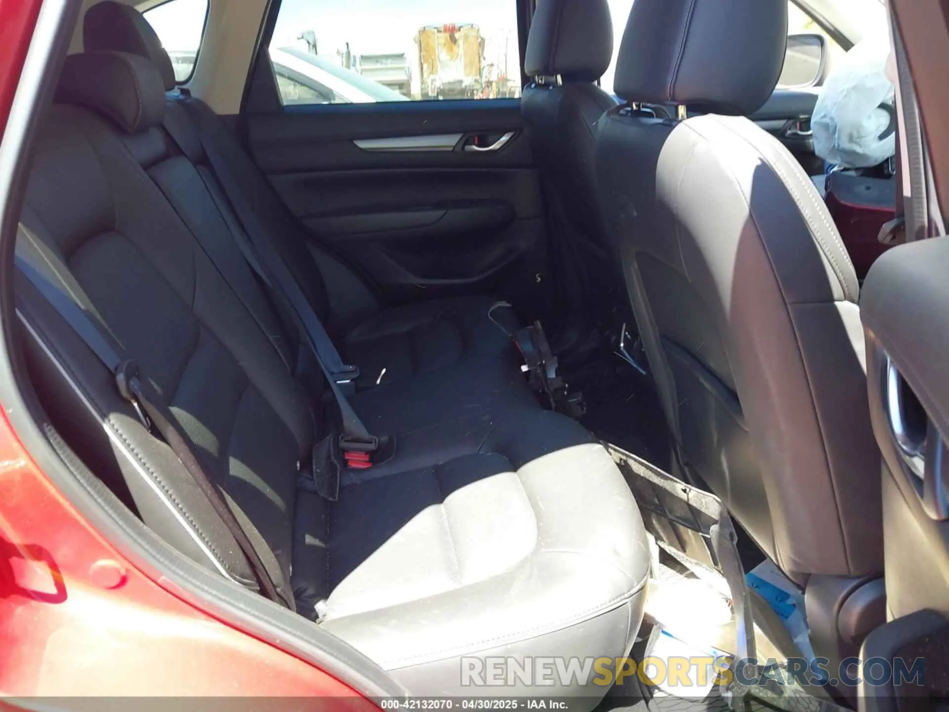 8 Фотография поврежденного автомобиля JM3KFBBLXR0413591 MAZDA CX-5 2024