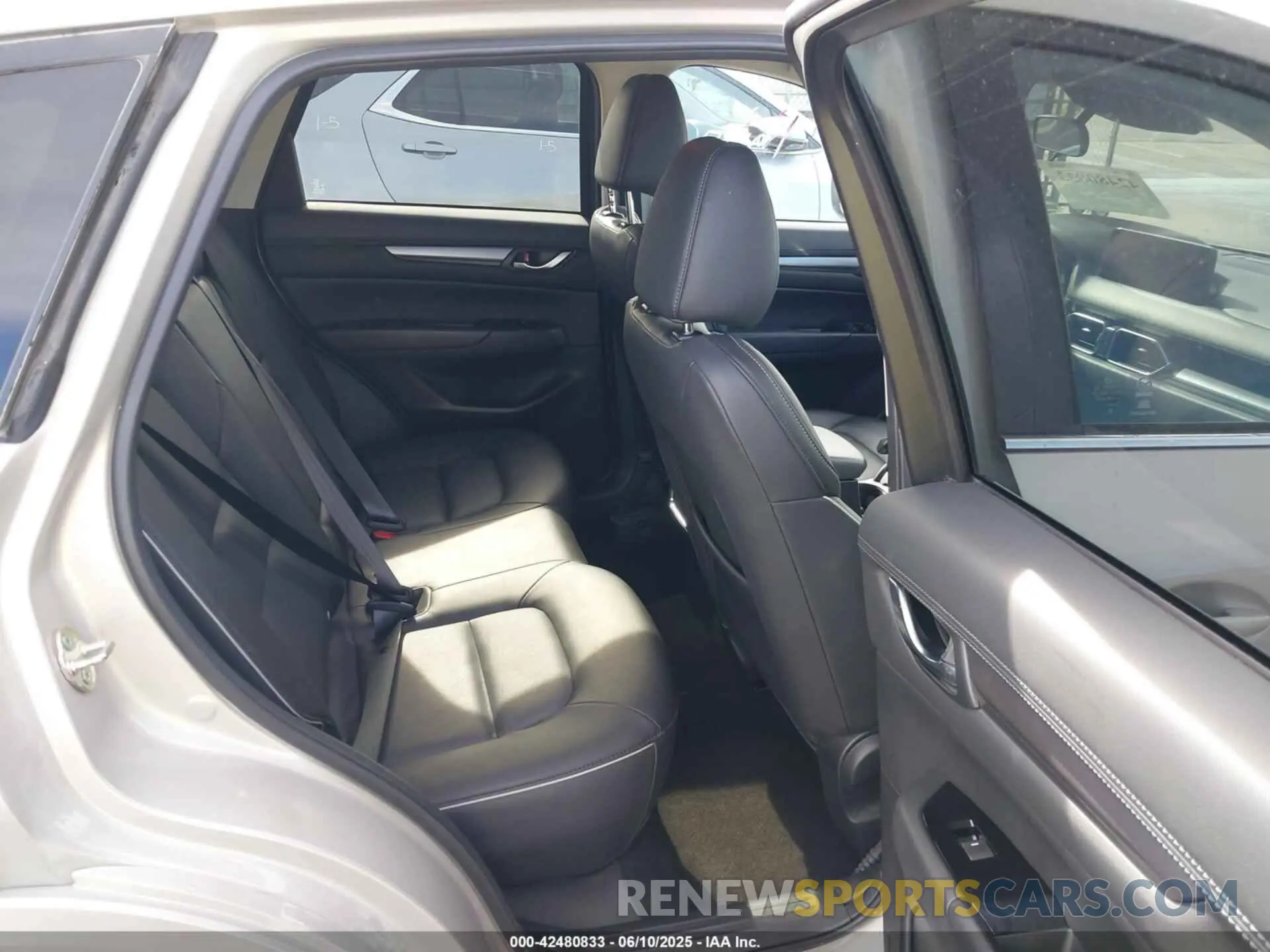 8 Фотография поврежденного автомобиля JM3KFBBLXR0464492 MAZDA CX-5 2024