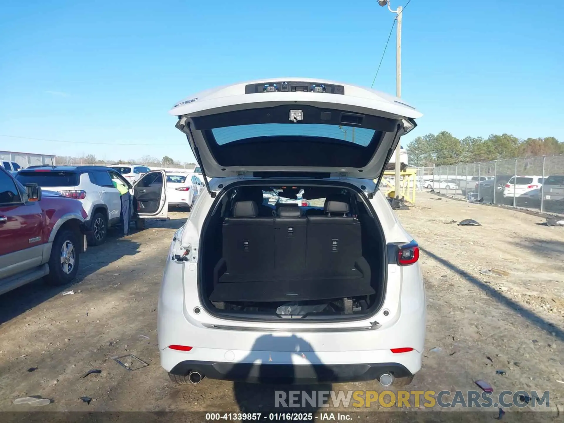19 Photograph of a damaged car JM3KFBBLXR0473578 MAZDA CX-5 2024