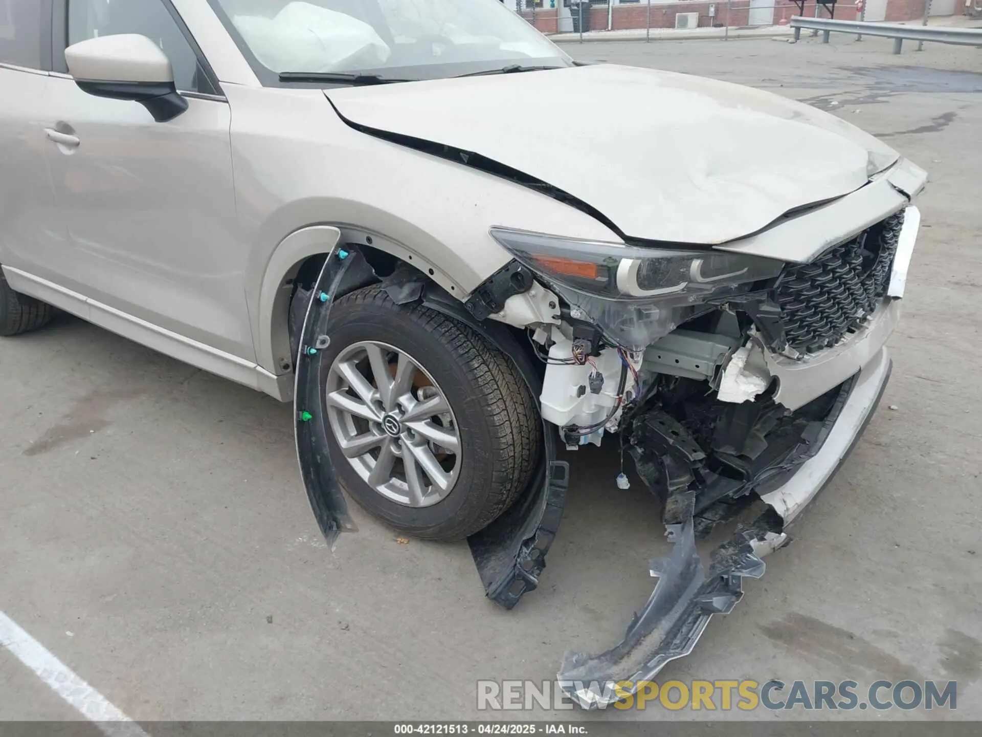 17 Фотография поврежденного автомобиля JM3KFBBLXR0501783 MAZDA CX-5 2024