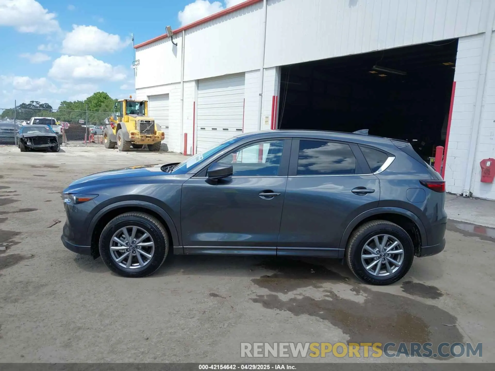 14 Photograph of a damaged car JM3KFBBM3R0417233 MAZDA CX-5 2024