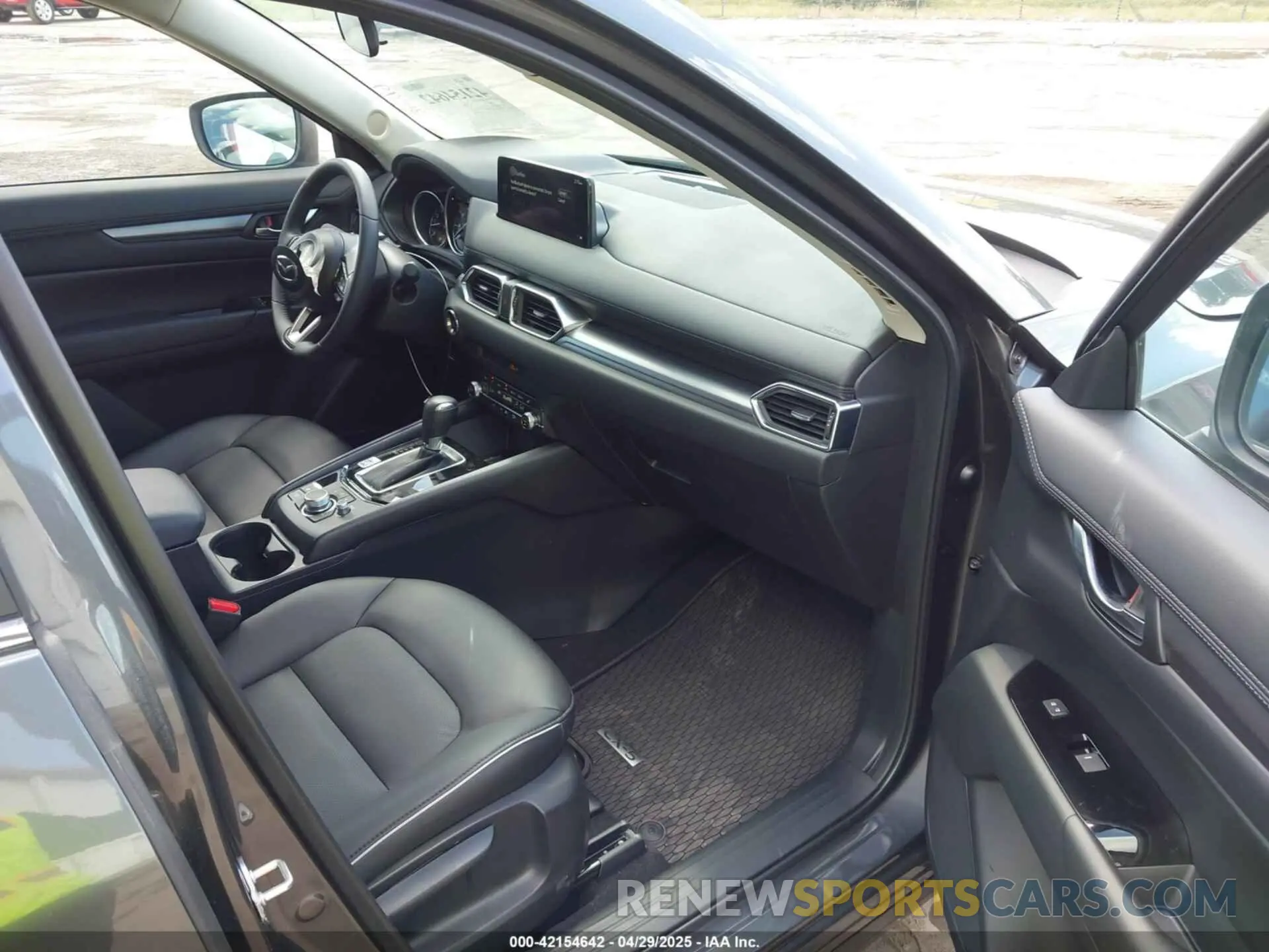 5 Photograph of a damaged car JM3KFBBM3R0417233 MAZDA CX-5 2024