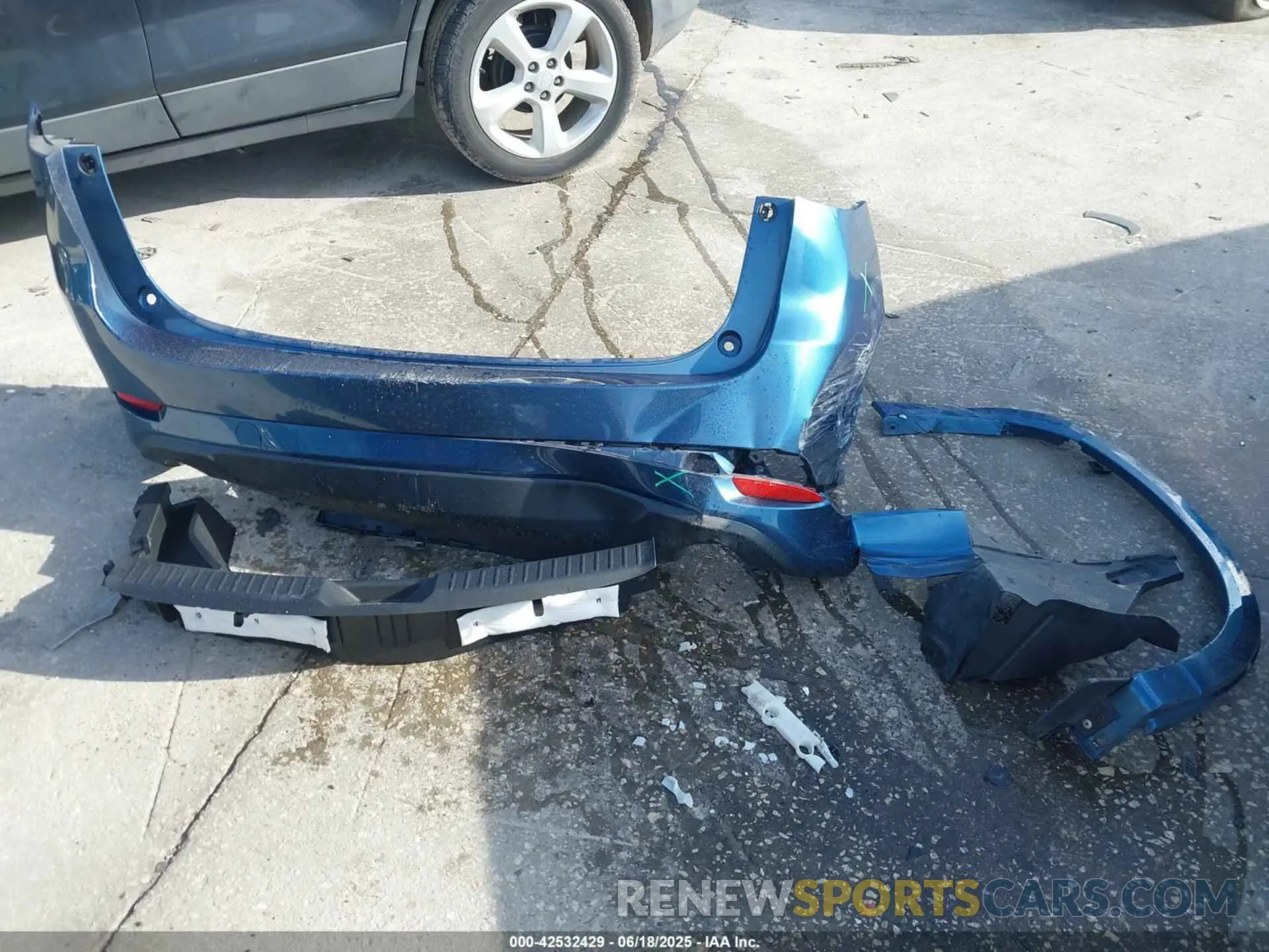 12 Photograph of a damaged car JM3KFBBM9R0376011 MAZDA CX-5 2024