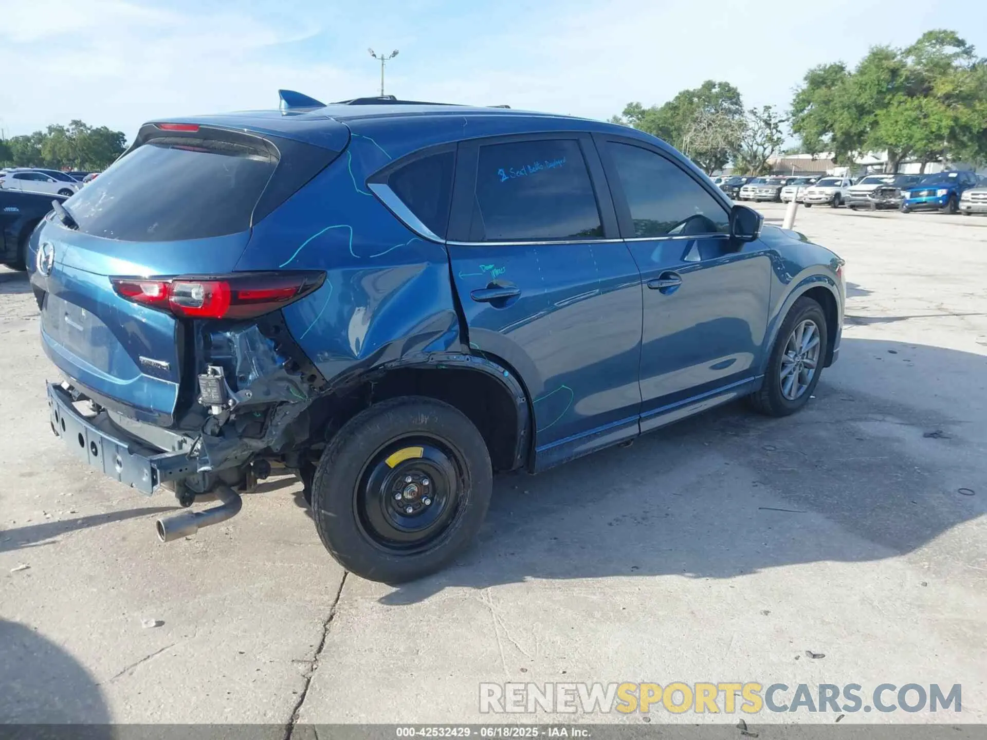 4 Photograph of a damaged car JM3KFBBM9R0376011 MAZDA CX-5 2024