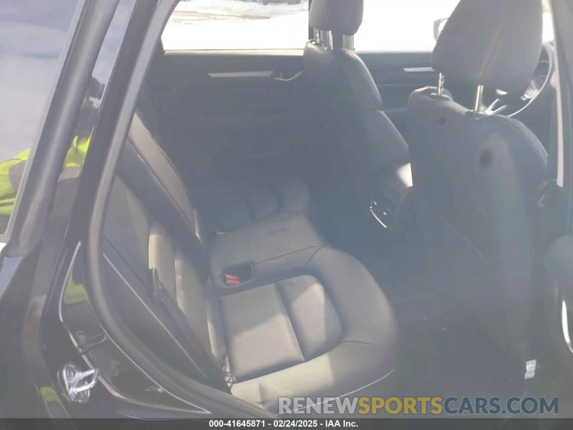 8 Фотография поврежденного автомобиля JM3KFBBM9R0407970 MAZDA CX-5 2024