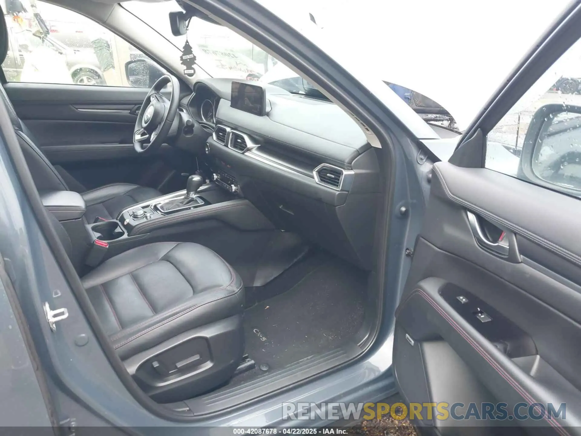 5 Photograph of a damaged car JM3KFBCL1R0457803 MAZDA CX-5 2024
