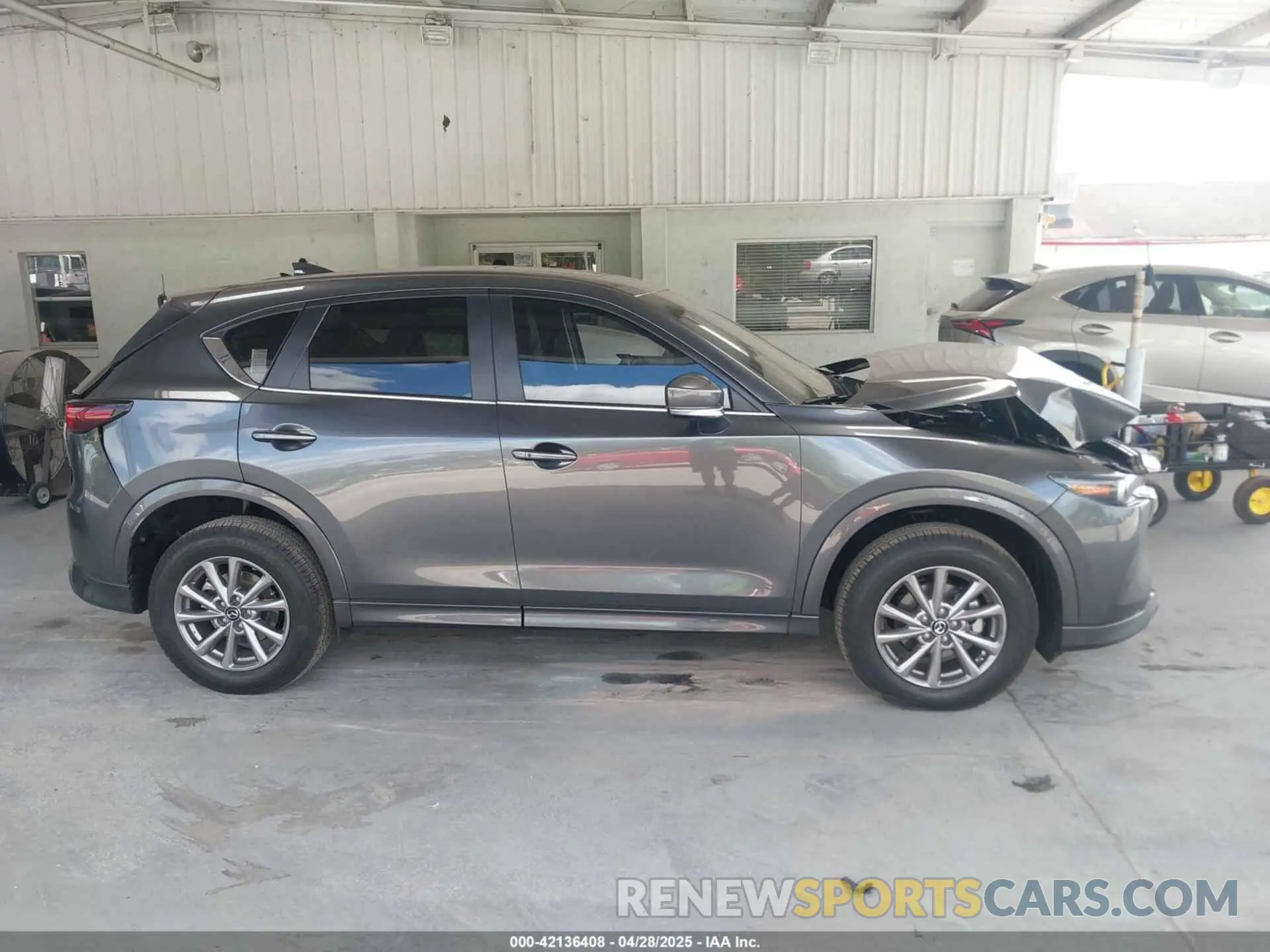 12 Фотография поврежденного автомобиля JM3KFBCL2R0426088 MAZDA CX-5 2024