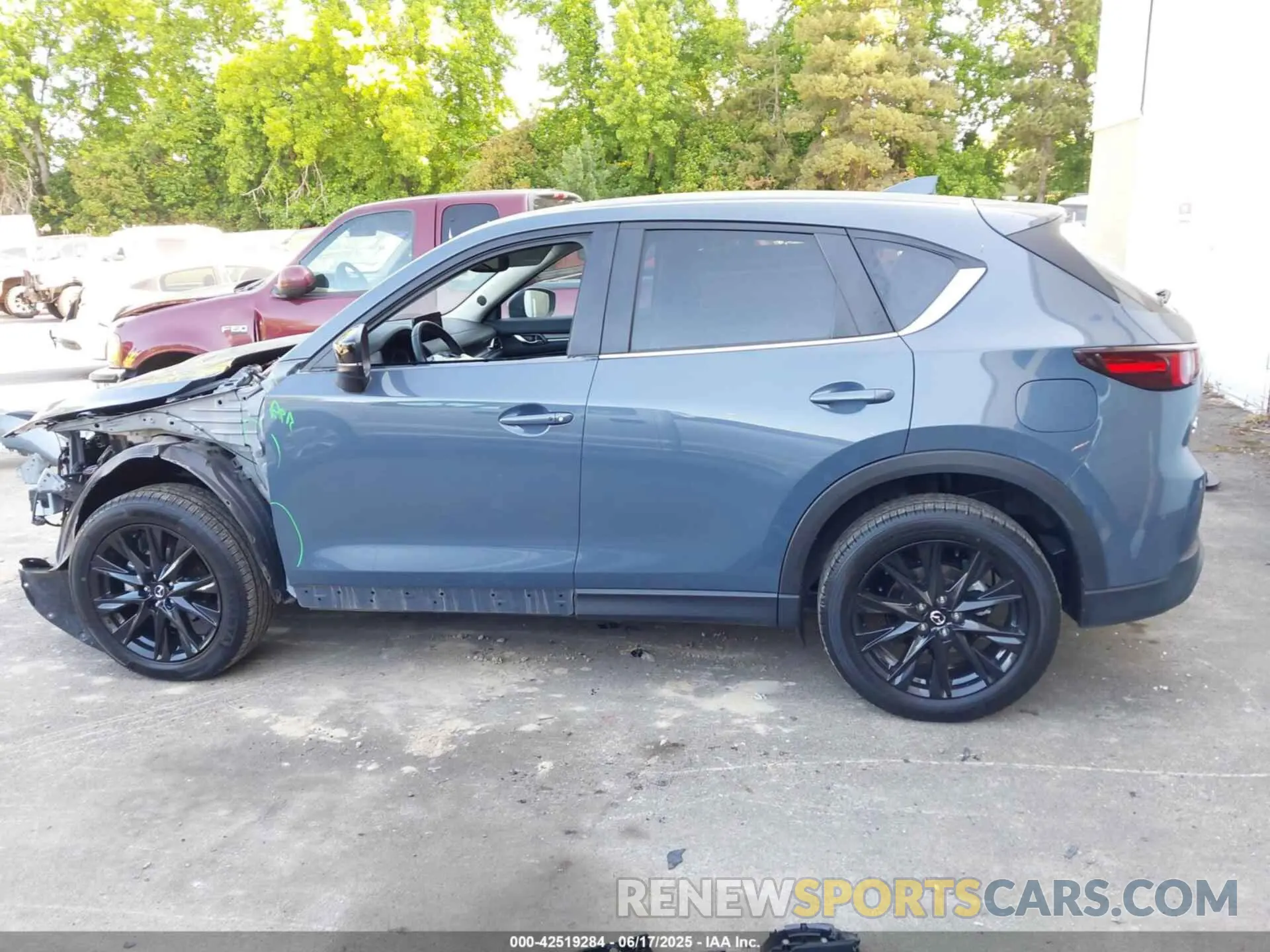 15 Фотография поврежденного автомобиля JM3KFBCL2R0500495 MAZDA CX-5 2024
