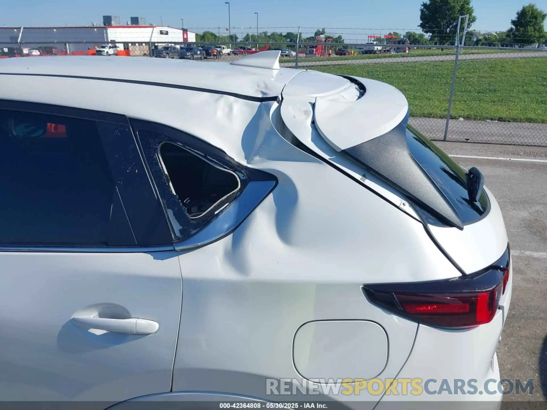 17 Photograph of a damaged car JM3KFBCL3R0520576 MAZDA CX-5 2024