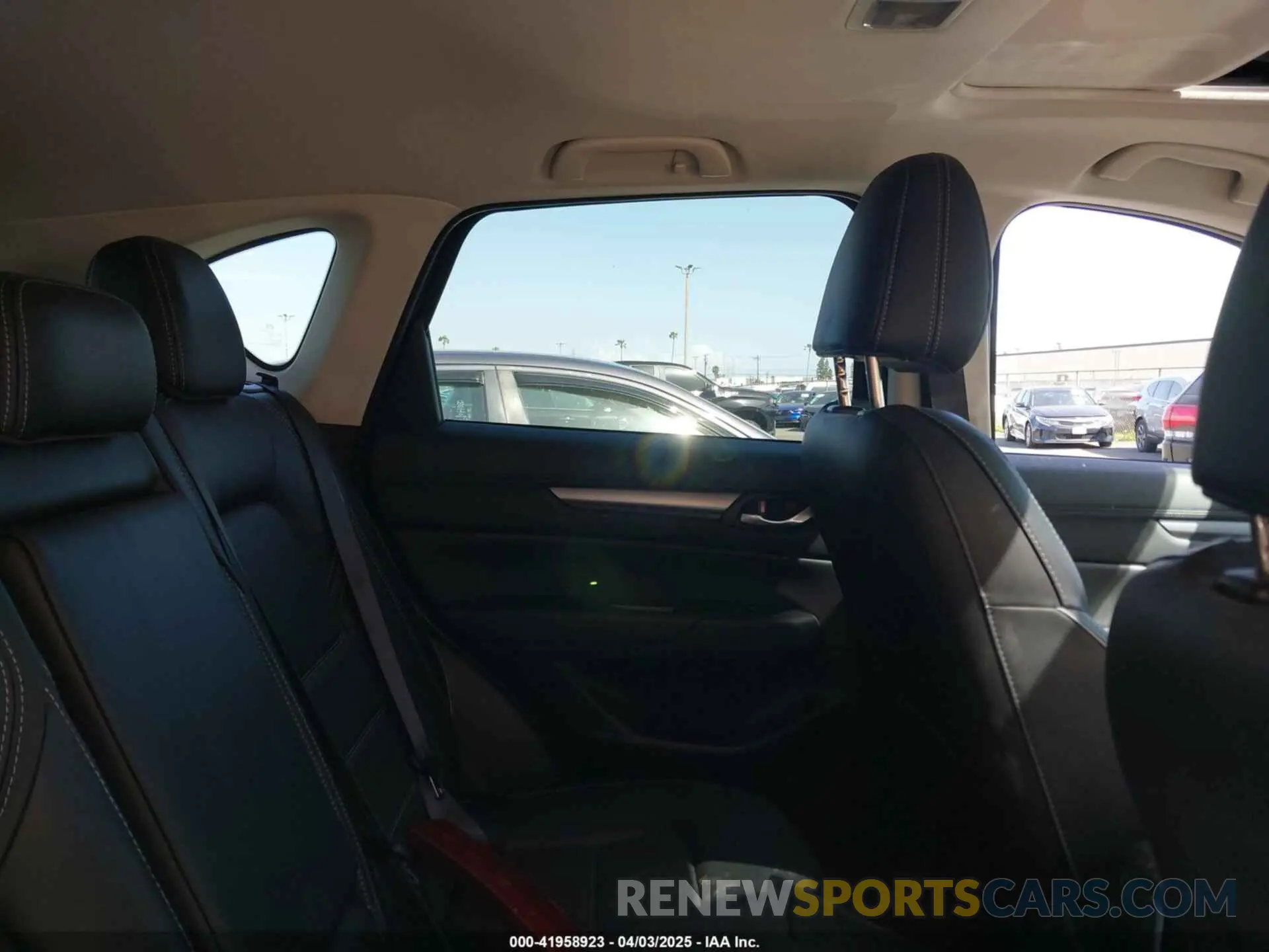 8 Фотография поврежденного автомобиля JM3KFBCL3R0530704 MAZDA CX-5 2024