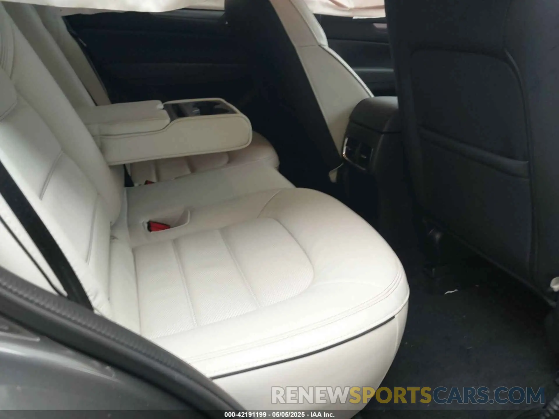 8 Photograph of a damaged car JM3KFBCL4R0497440 MAZDA CX-5 2024
