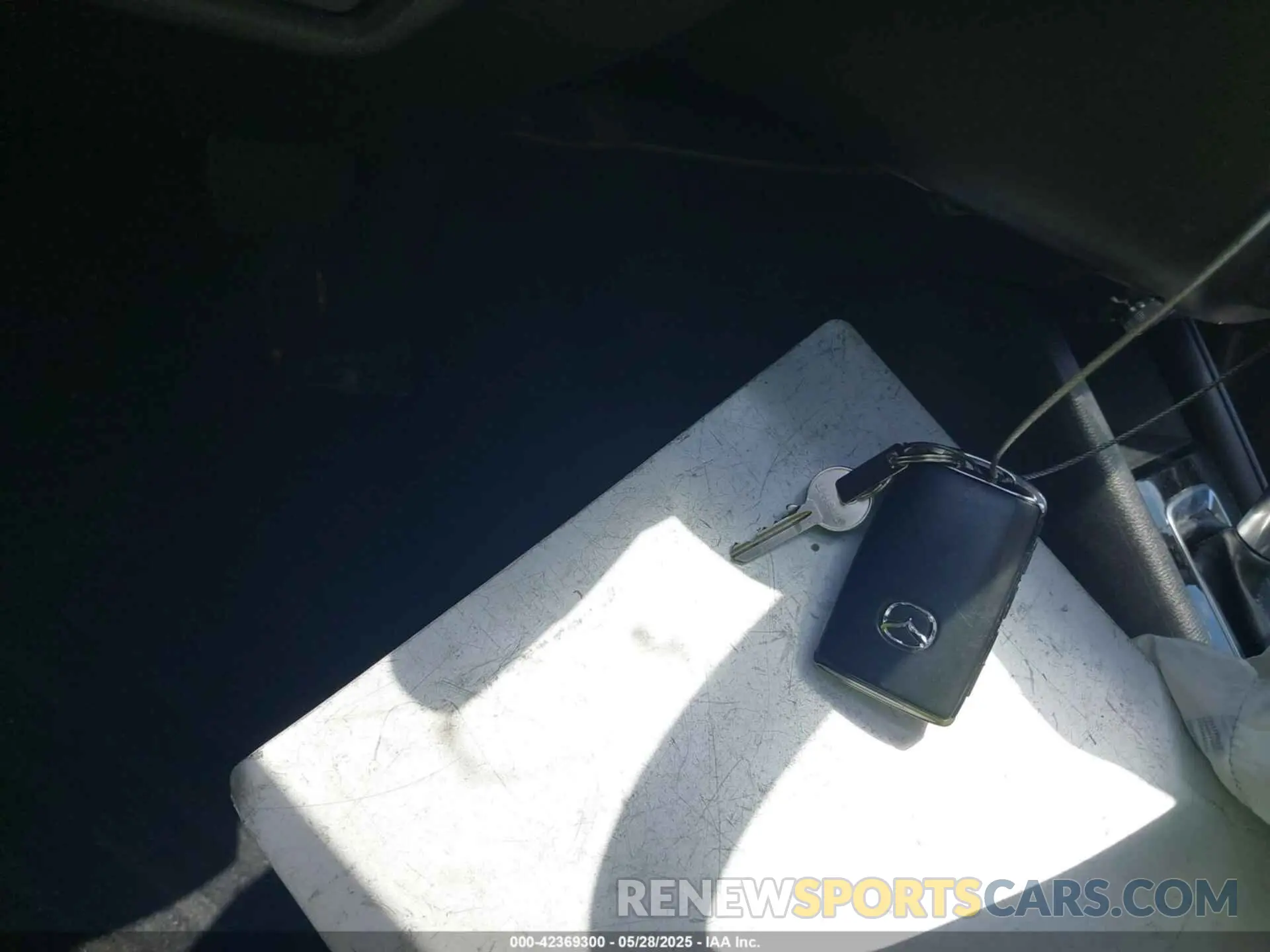 11 Photograph of a damaged car JM3KFBCL5R0404859 MAZDA CX-5 2024