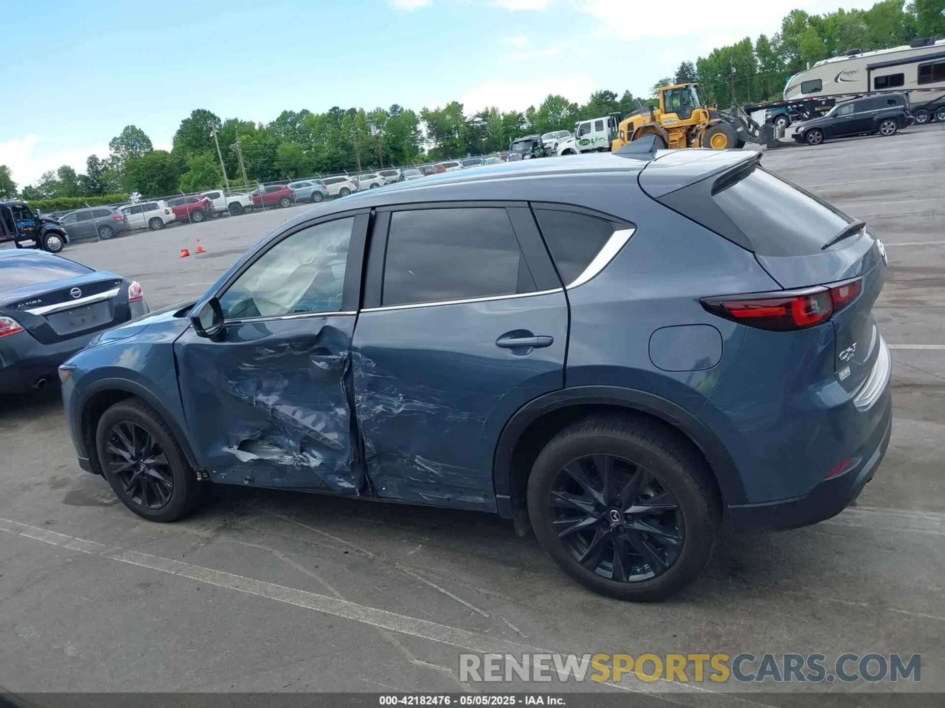 14 Фотография поврежденного автомобиля JM3KFBCL5R0440888 MAZDA CX-5 2024